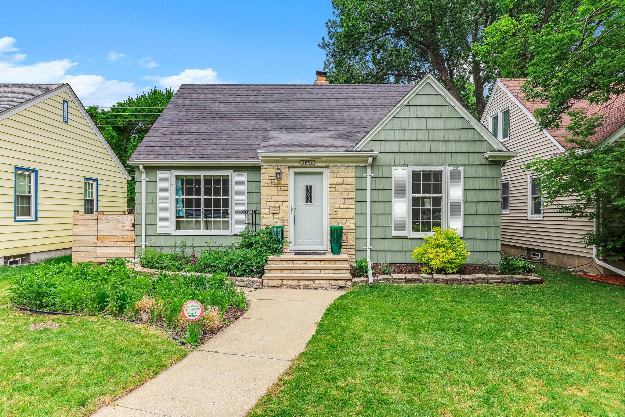 View of Residential at 2954 Stinson Boulevard, Minneapolis MN 55418, Minneapolis - Mike Wilen | Minnesota Team Real Estate