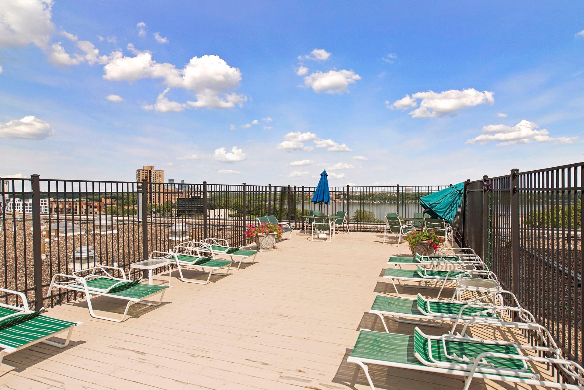 View of Residential at 3131 Excelsior Boulevard #113, Minneapolis MN 55416, Minneapolis (35 of 36) - Mike Wilen | Minnesota Team Real Estate