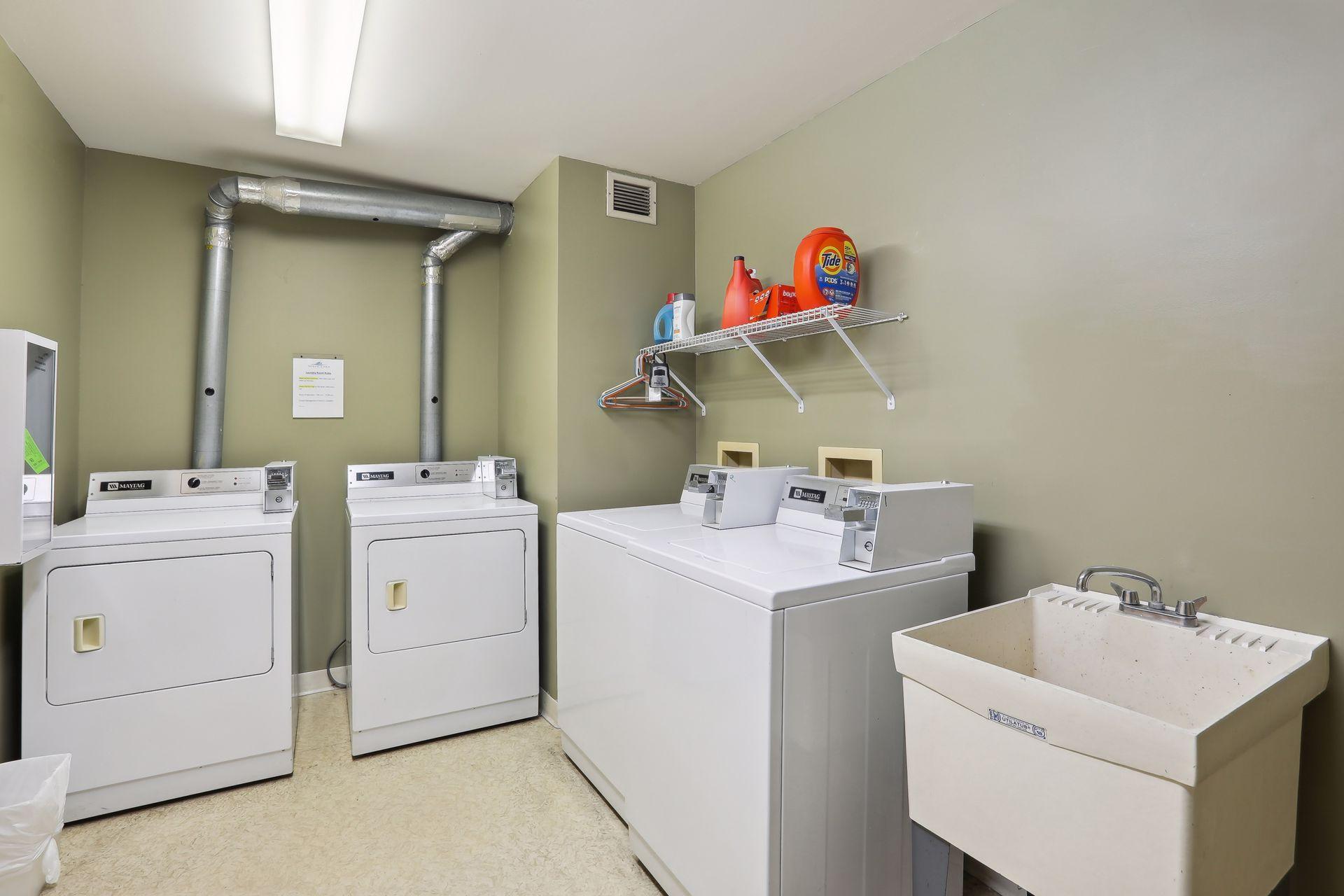 View of Residential at 3131 Excelsior Boulevard #113, Minneapolis MN 55416, Minneapolis (34 of 36) - Mike Wilen | Minnesota Team Real Estate