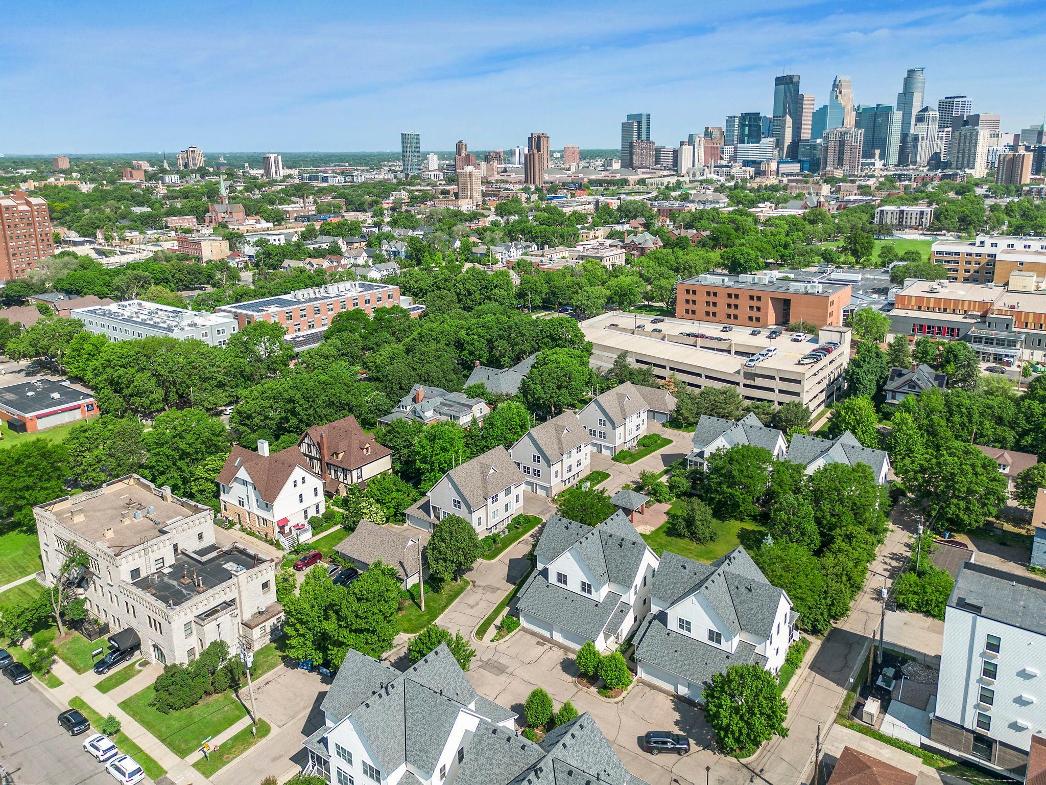 View of Residential at 2439 Park Avenue #F, Minneapolis MN 55404, Minneapolis (29 of 31) - Mike Wilen | Minnesota Team Real Estate