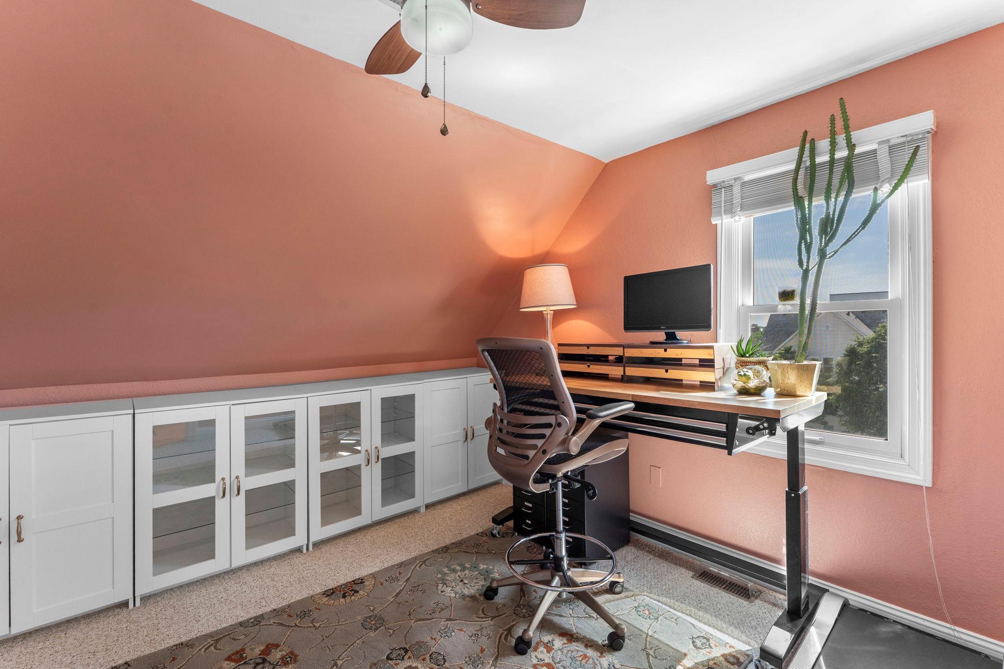 View of Residential at 2439 Park Avenue #F, Minneapolis MN 55404, Minneapolis (23 of 31) - Mike Wilen | Minnesota Team Real Estate