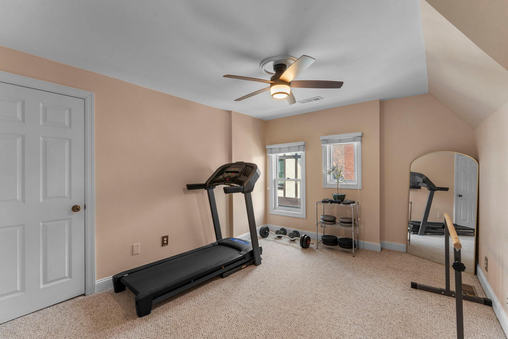 View of Residential at 2439 Park Avenue #F, Minneapolis MN 55404, Minneapolis (21 of 31) - Mike Wilen | Minnesota Team Real Estate