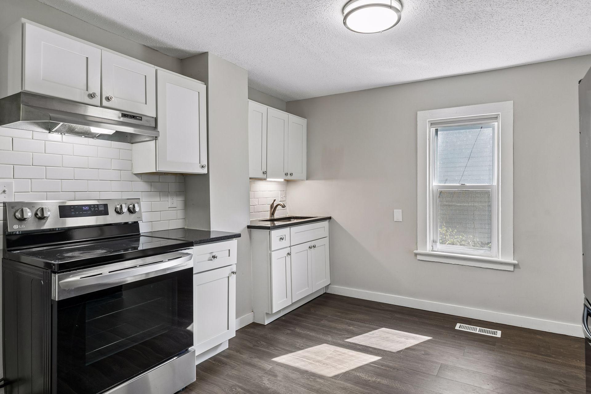 View of Residential at 894 Euclid Street, Saint Paul MN 55106, Saint Paul (14 of 29) - Mike Wilen | Minnesota Team Real Estate