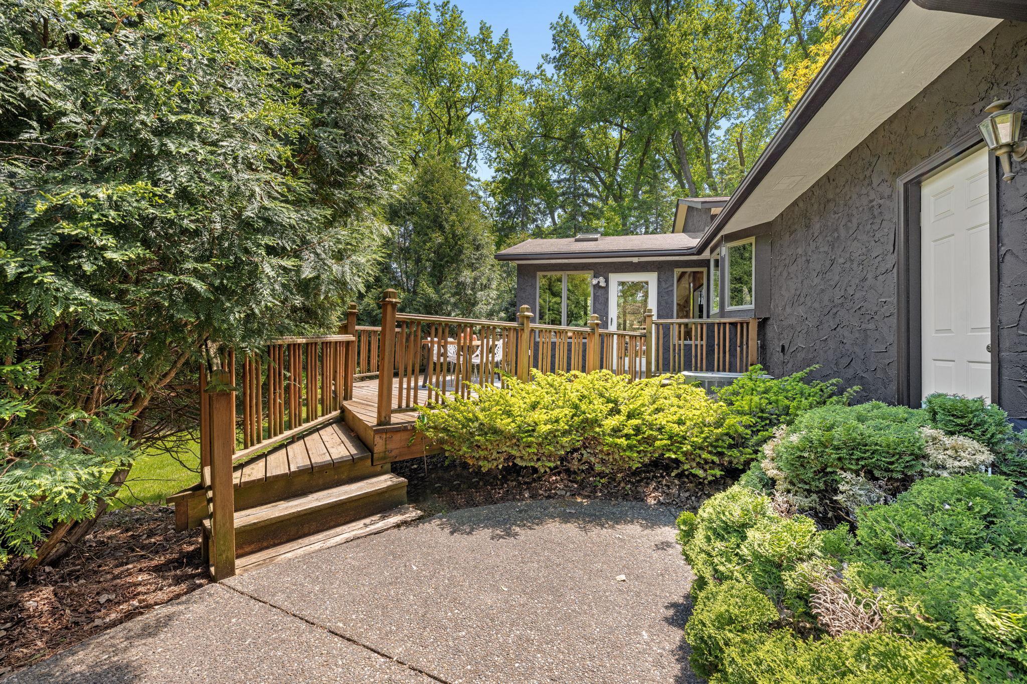 View of Residential at 1940 Hunter Lane, Mendota Heights MN 55118, Mendota Heights (84 of 91) - Mike Wilen | Minnesota Team Real Estate
