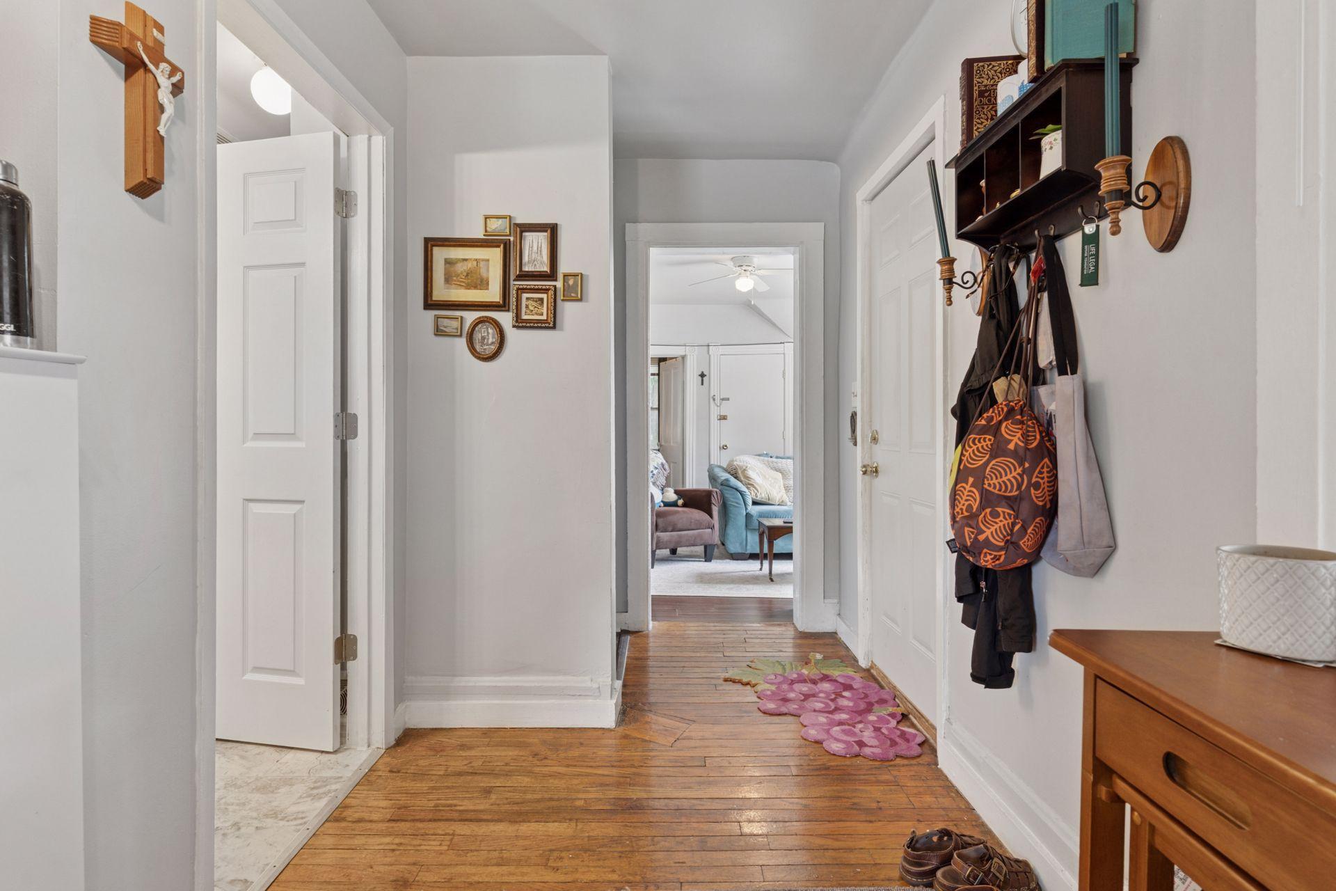 View of Residential Income at 997 Marion Street, Saint Paul MN 55117, Saint Paul (11 of 43) - Mike Wilen | Minnesota Team Real Estate