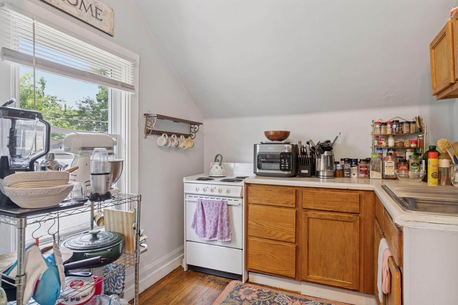 View of Residential Income at 997 Marion Street, Saint Paul MN 55117, Saint Paul (8 of 43) - Mike Wilen | Minnesota Team Real Estate