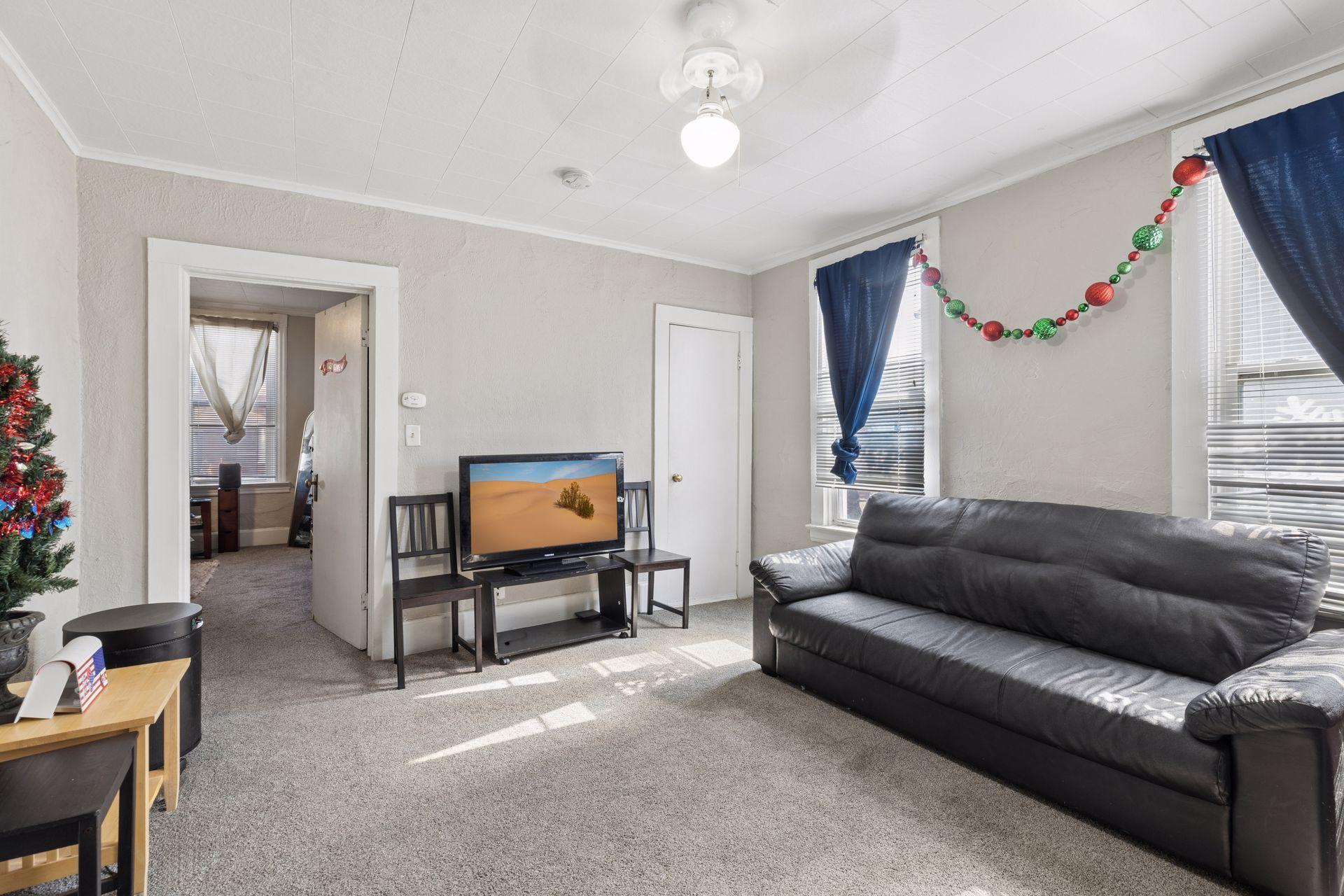 View of Residential Income at 997 Marion Street, Saint Paul MN 55117, Saint Paul (32 of 43) - Mike Wilen | Minnesota Team Real Estate