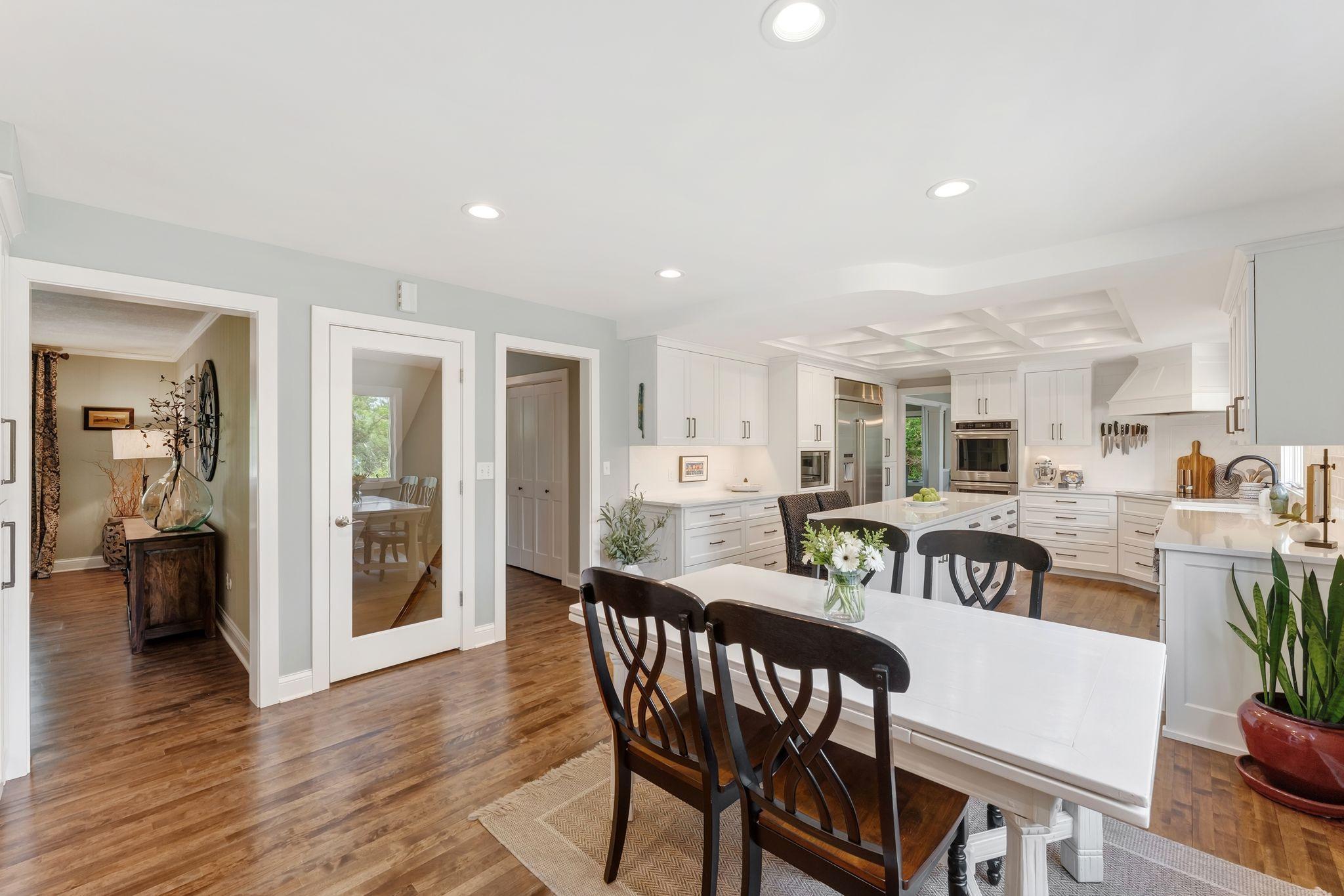 View of Residential at 1555 Smith Avenue, West Saint Paul MN 55118, West Saint Paul (24 of 71) - Mike Wilen | Minnesota Team Real Estate