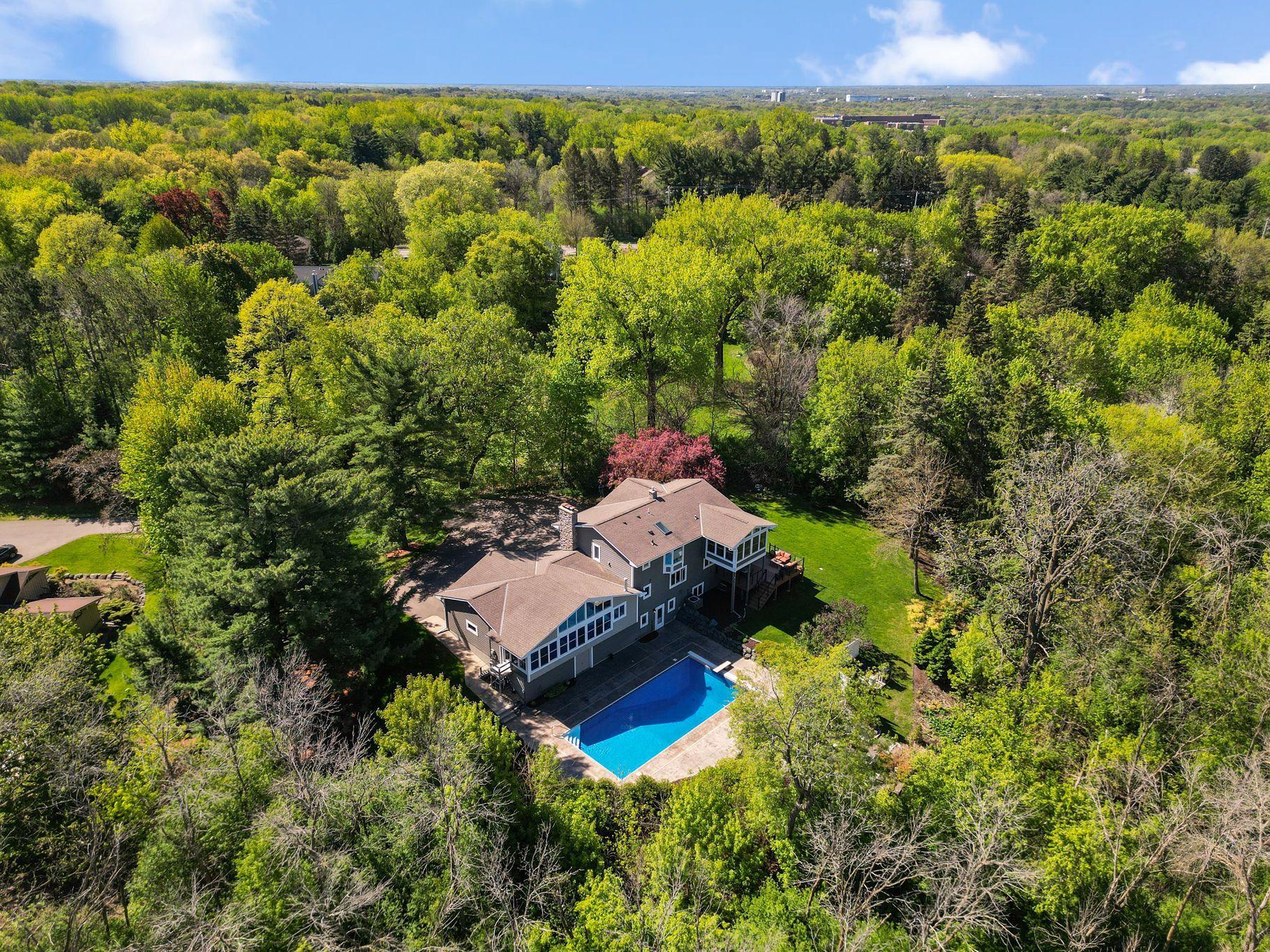 View of Residential at 1555 Smith Avenue, West Saint Paul MN 55118, West Saint Paul (66 of 71) - Mike Wilen | Minnesota Team Real Estate
