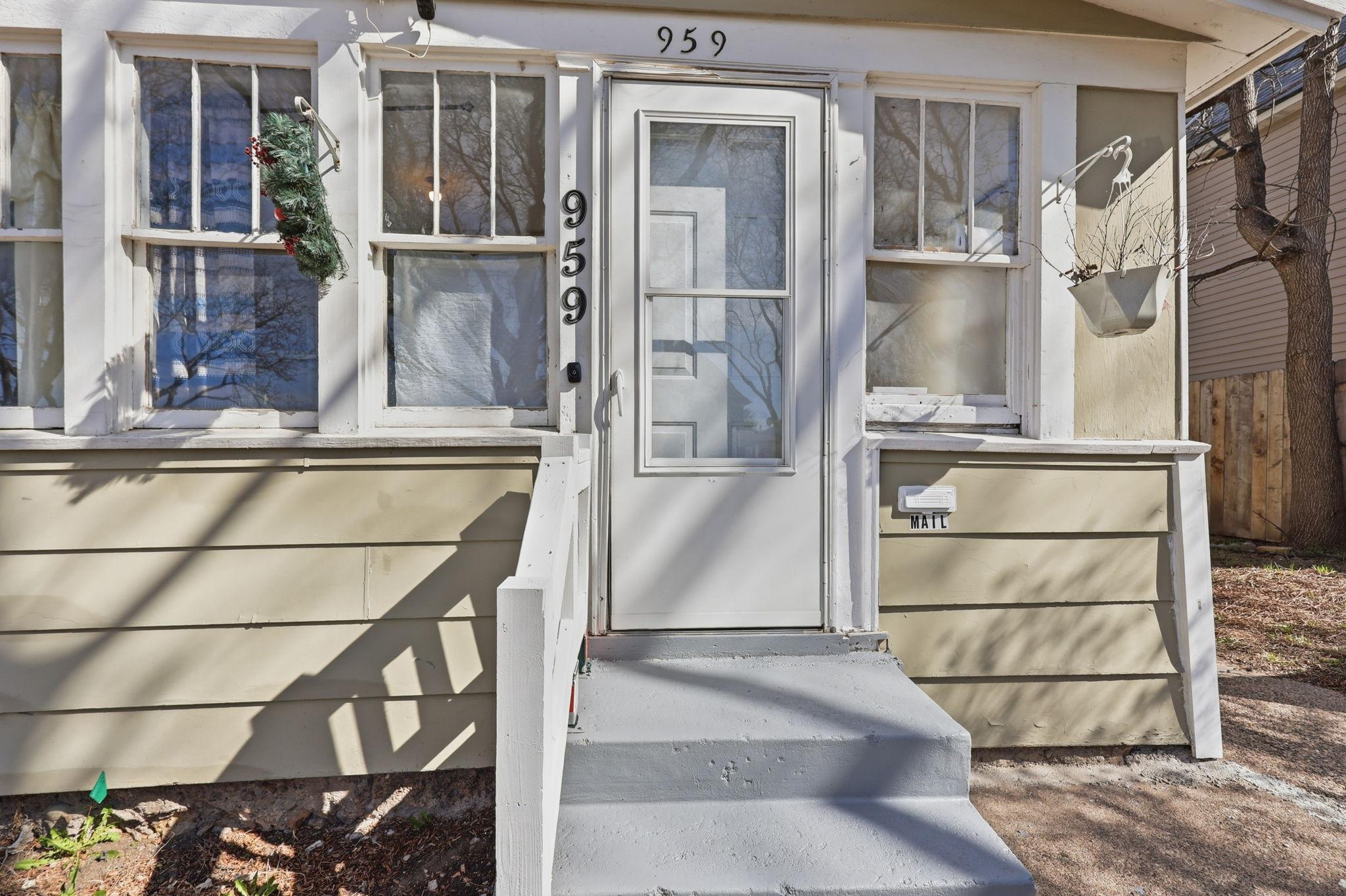 View of Residential at 959 Jenks Avenue, Saint Paul MN 55106, Saint Paul (4 of 29) - Mike Wilen | Minnesota Team Real Estate