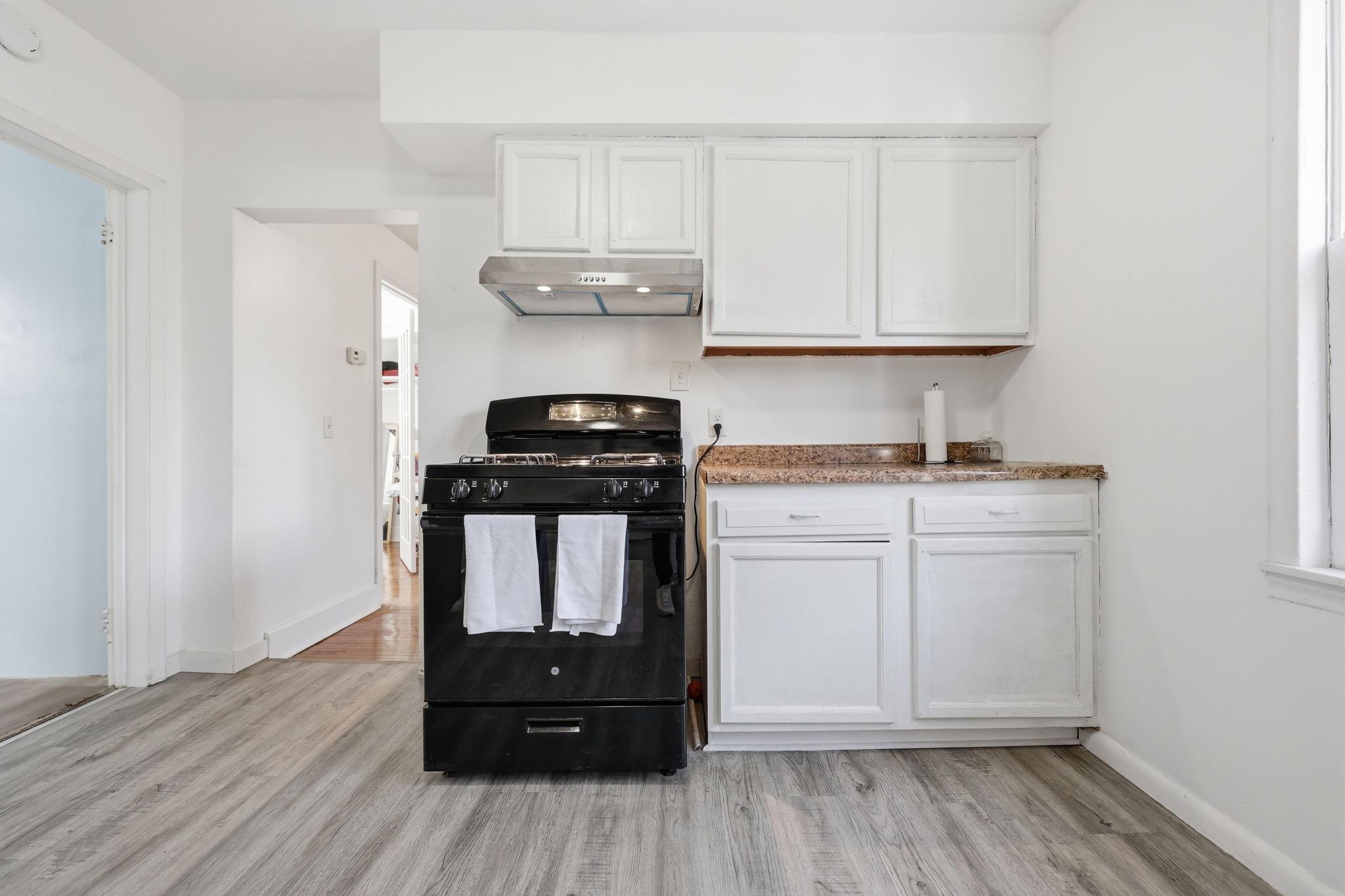 View of Residential at 959 Jenks Avenue, Saint Paul MN 55106, Saint Paul (19 of 29) - Mike Wilen | Minnesota Team Real Estate