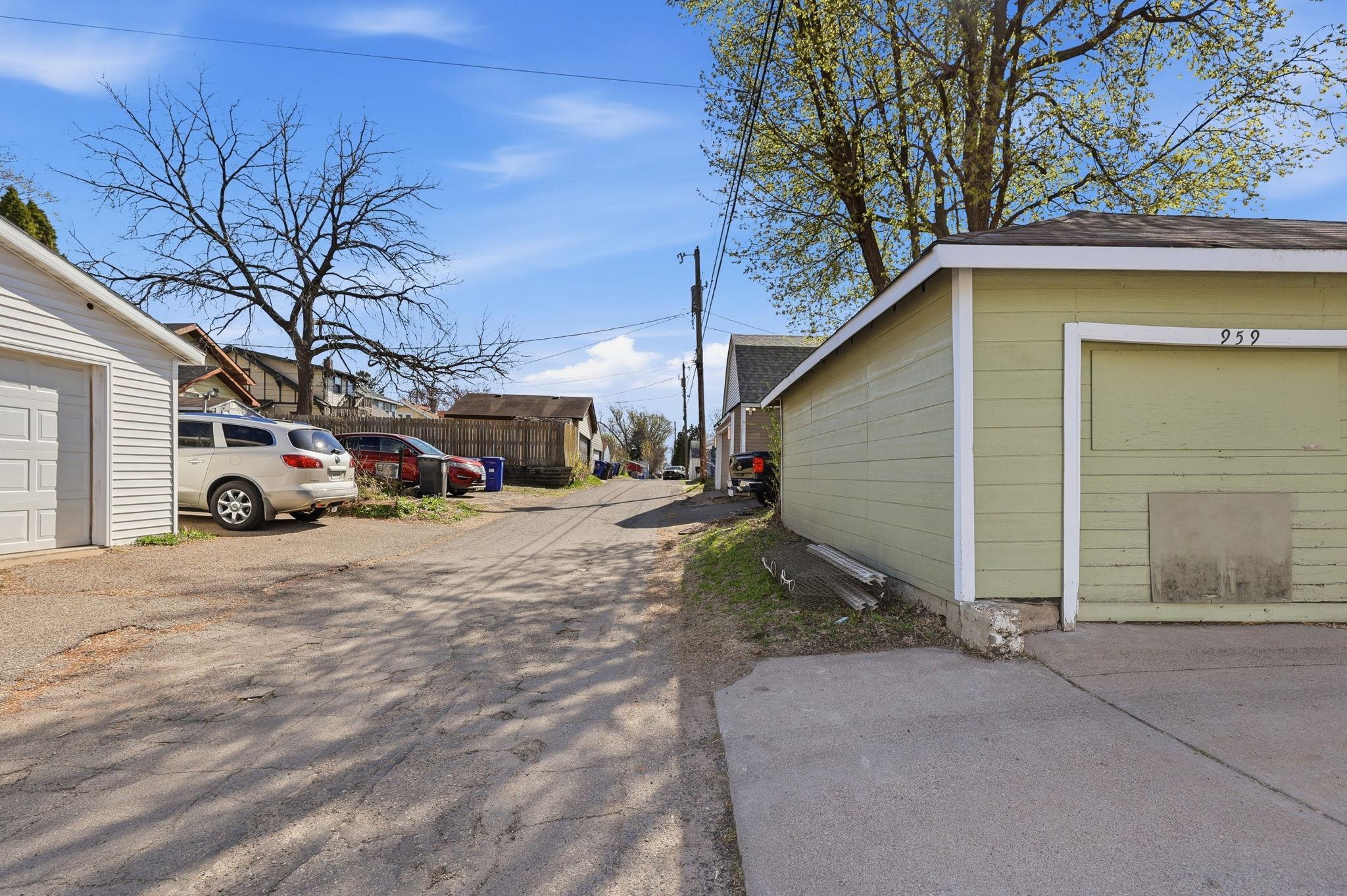 View of Residential at 959 Jenks Avenue, Saint Paul MN 55106, Saint Paul (27 of 29) - Mike Wilen | Minnesota Team Real Estate