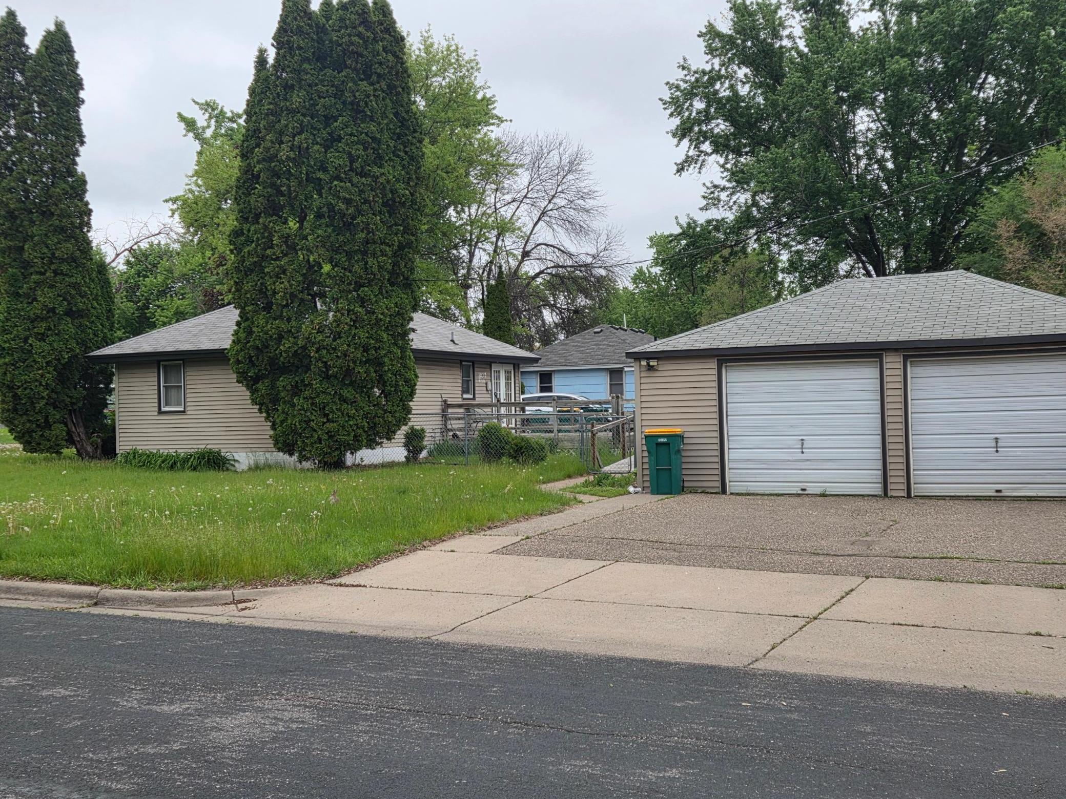 View of Residential at 6800 Perry Avenue, Brooklyn Center MN 55429, Brooklyn Center (10 of 18) - Mike Wilen | Minnesota Team Real Estate