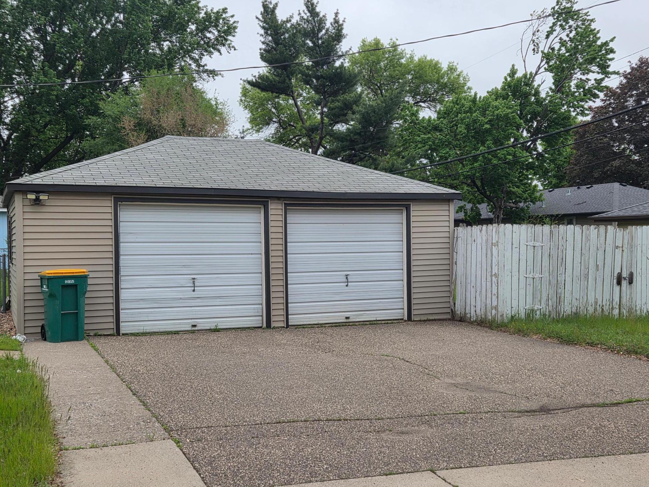 View of Residential at 6800 Perry Avenue, Brooklyn Center MN 55429, Brooklyn Center (9 of 18) - Mike Wilen | Minnesota Team Real Estate