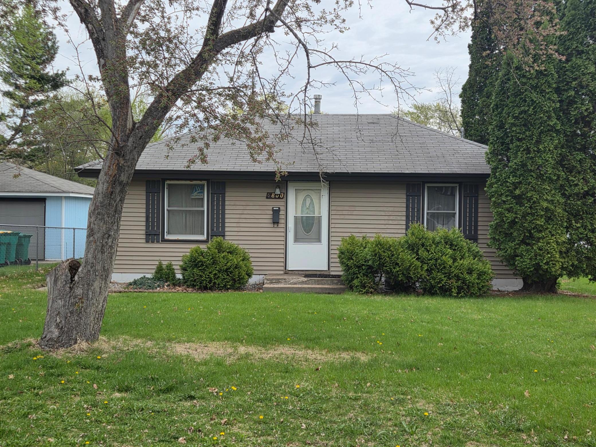 View of Residential at 6800 Perry Avenue, Brooklyn Center MN 55429, Brooklyn Center (2 of 18) - Mike Wilen | Minnesota Team Real Estate