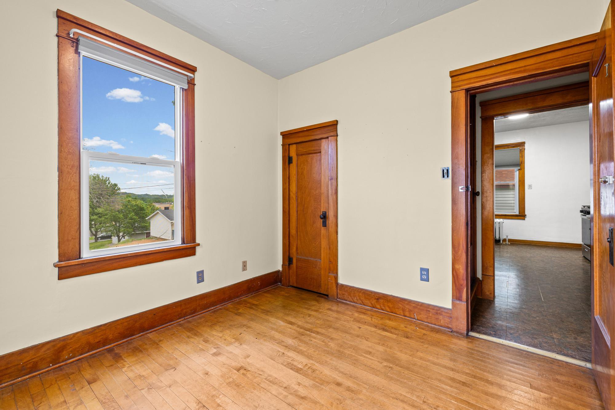 View of Residential at 627 4th Avenue, Shakopee MN 55379, Shakopee (14 of 29) - Mike Wilen | Minnesota Team Real Estate