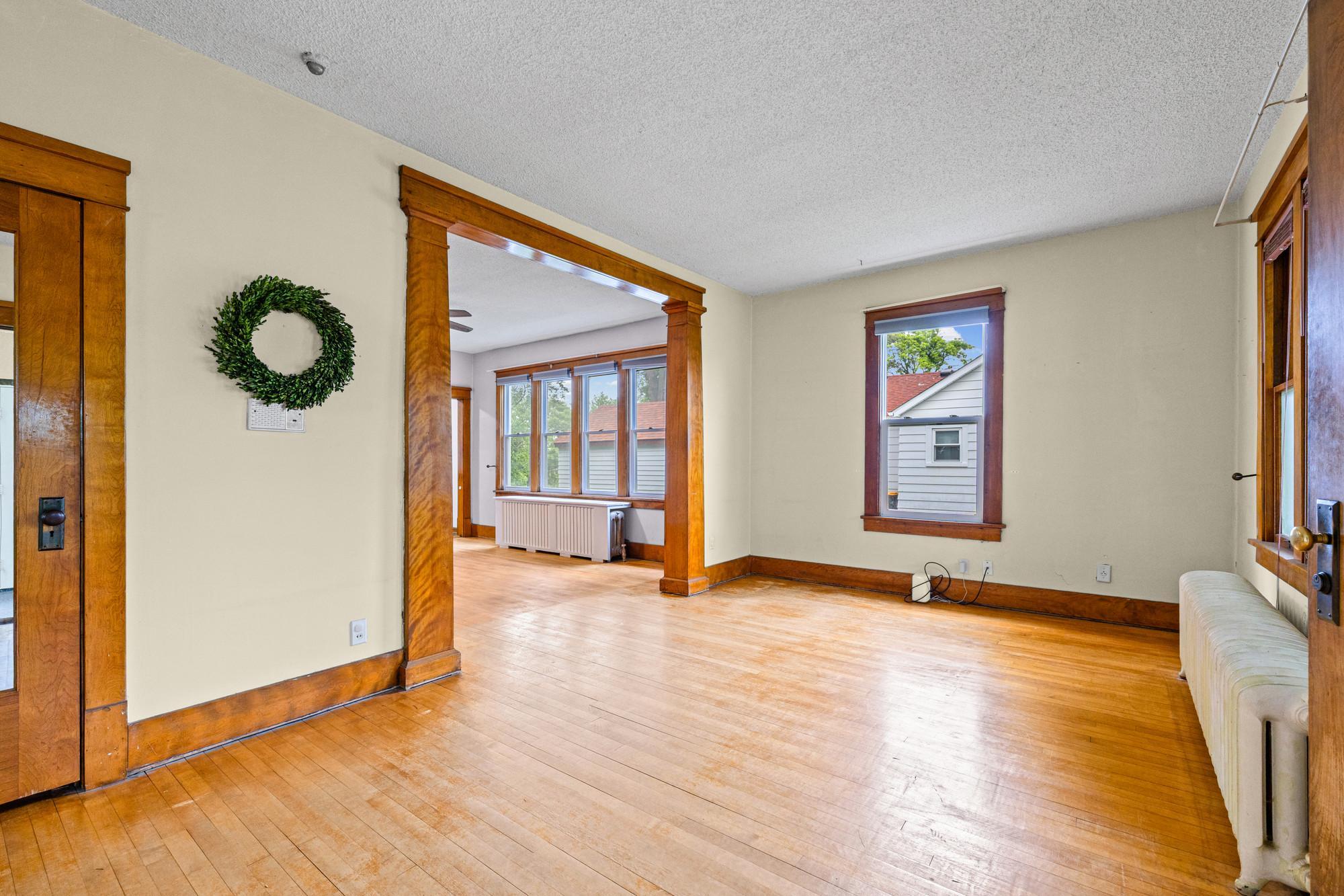 View of Residential at 627 4th Avenue, Shakopee MN 55379, Shakopee (4 of 29) - Mike Wilen | Minnesota Team Real Estate