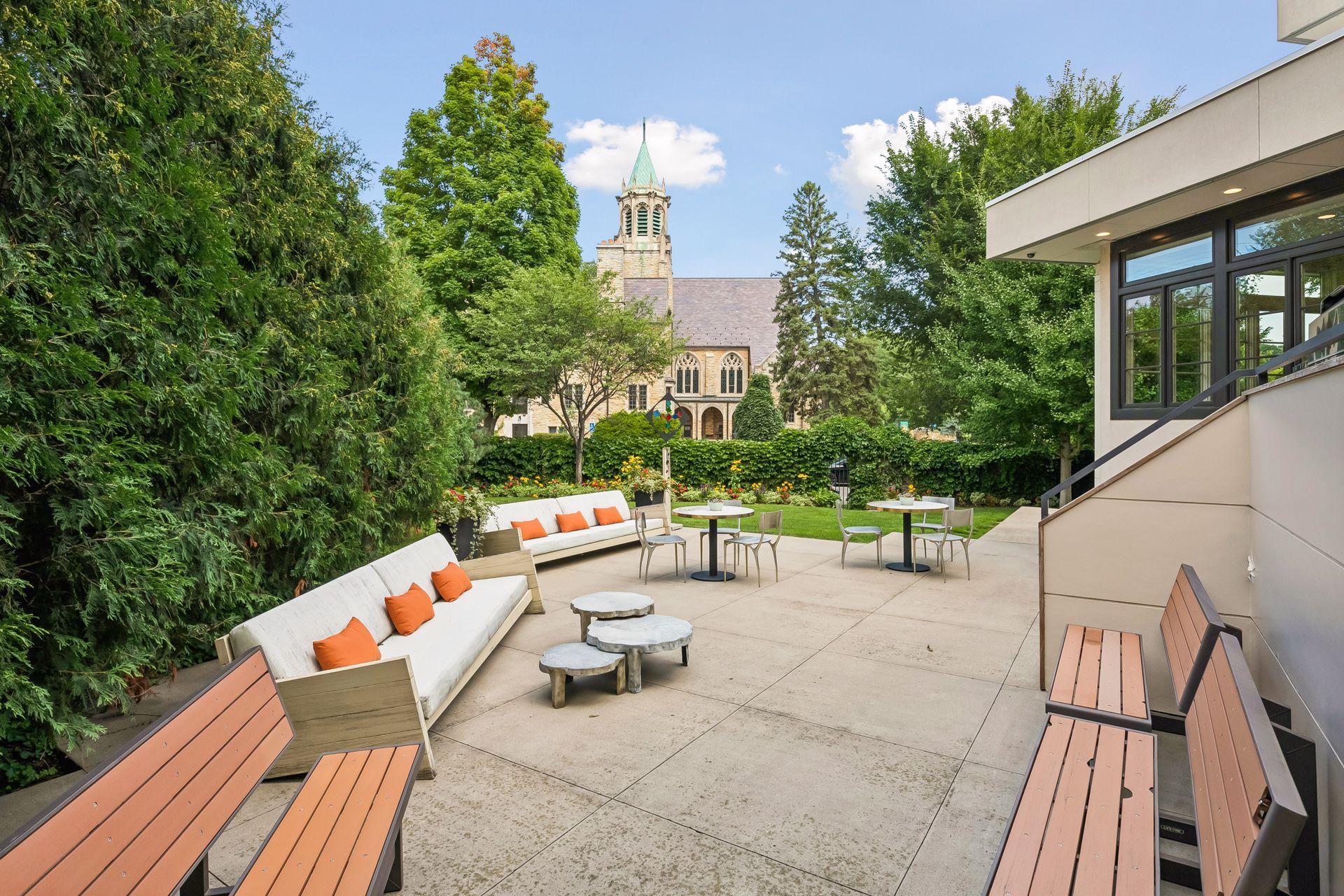 View of Residential at 2100 Lake Of The Isles Parkway, Minneapolis MN 55405, Minneapolis (72 of 76) - Mike Wilen | Minnesota Team Real Estate