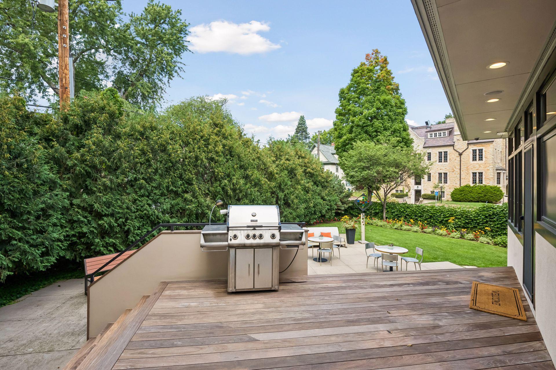 View of Residential at 2100 Lake Of The Isles Parkway, Minneapolis MN 55405, Minneapolis (71 of 76) - Mike Wilen | Minnesota Team Real Estate