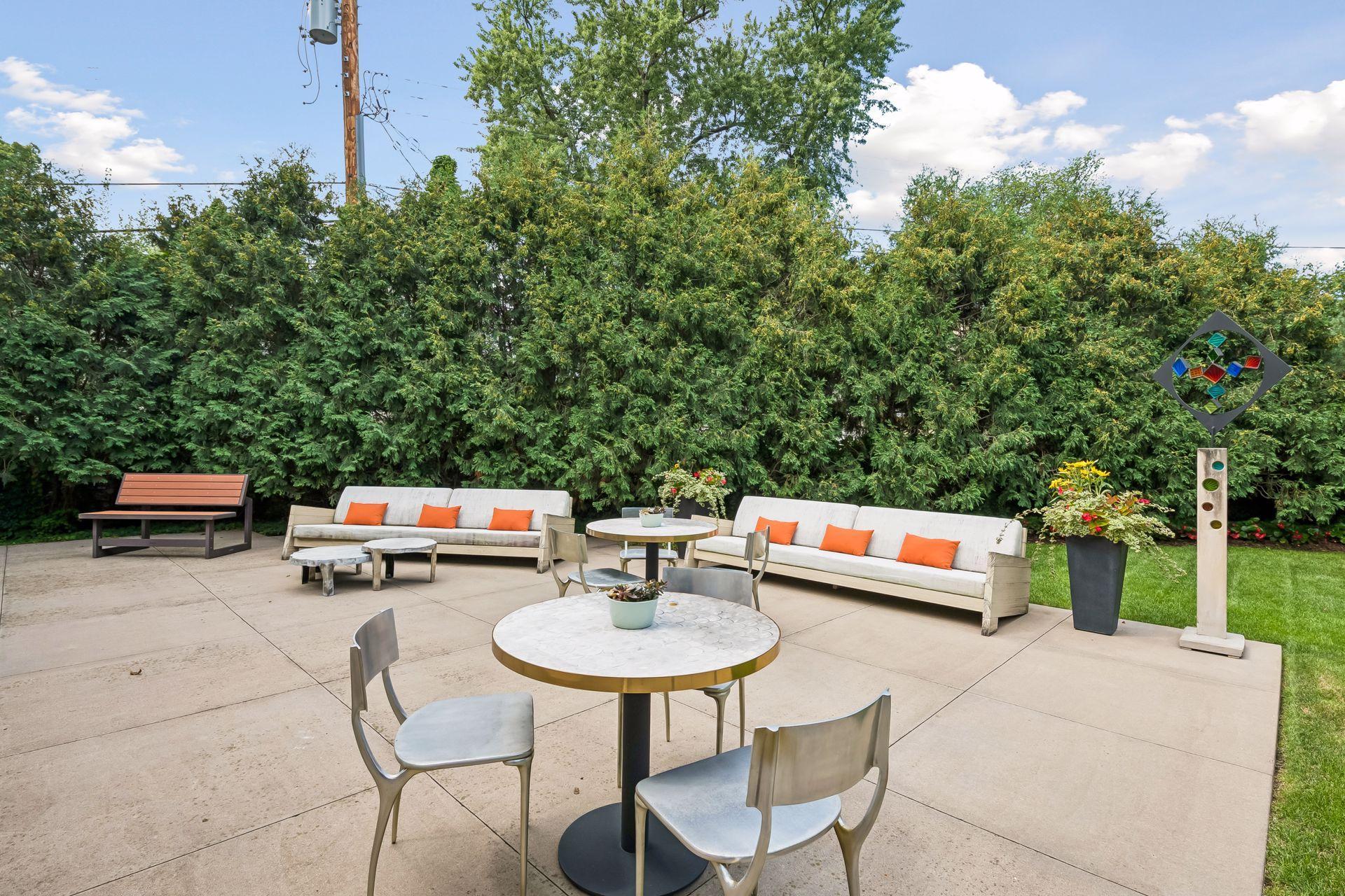 View of Residential at 2100 Lake Of The Isles Parkway, Minneapolis MN 55405, Minneapolis (70 of 76) - Mike Wilen | Minnesota Team Real Estate