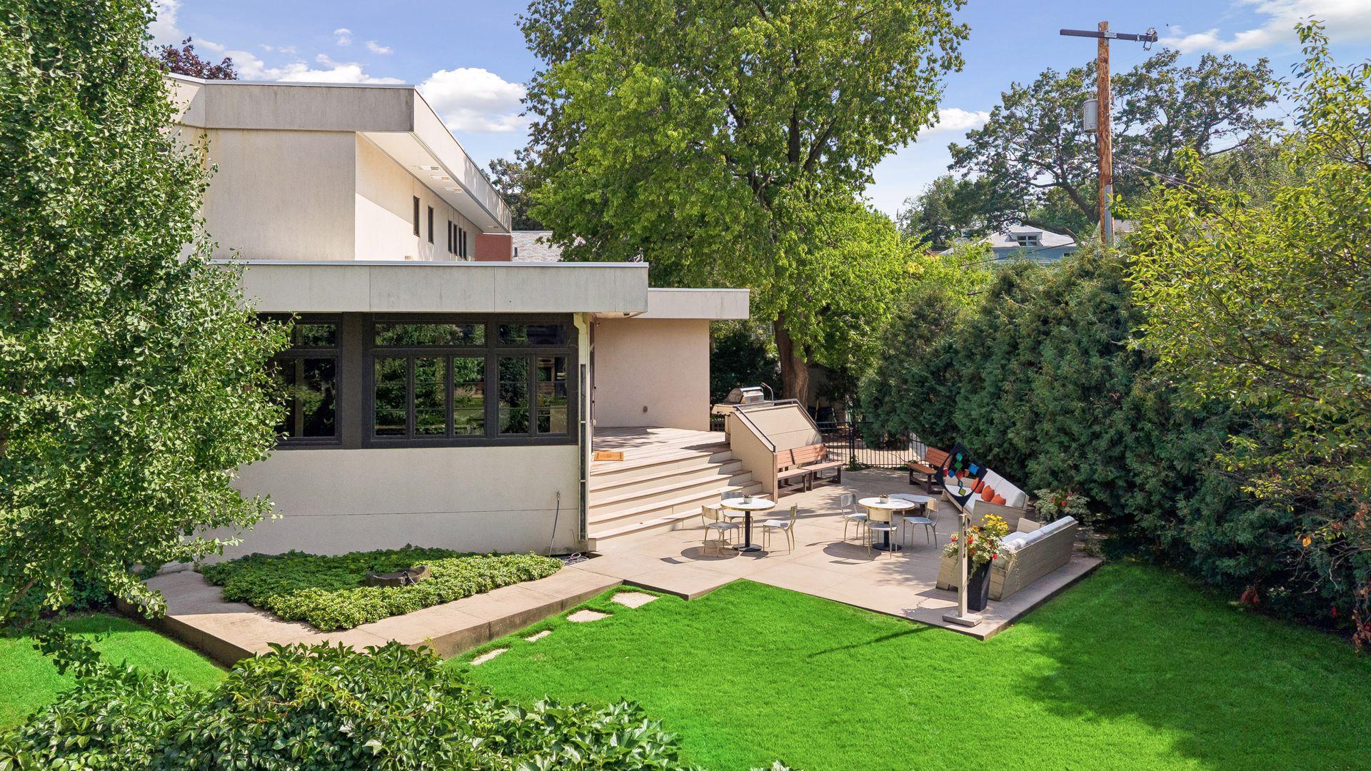 View of Residential at 2100 Lake Of The Isles Parkway, Minneapolis MN 55405, Minneapolis (7 of 76) - Mike Wilen | Minnesota Team Real Estate