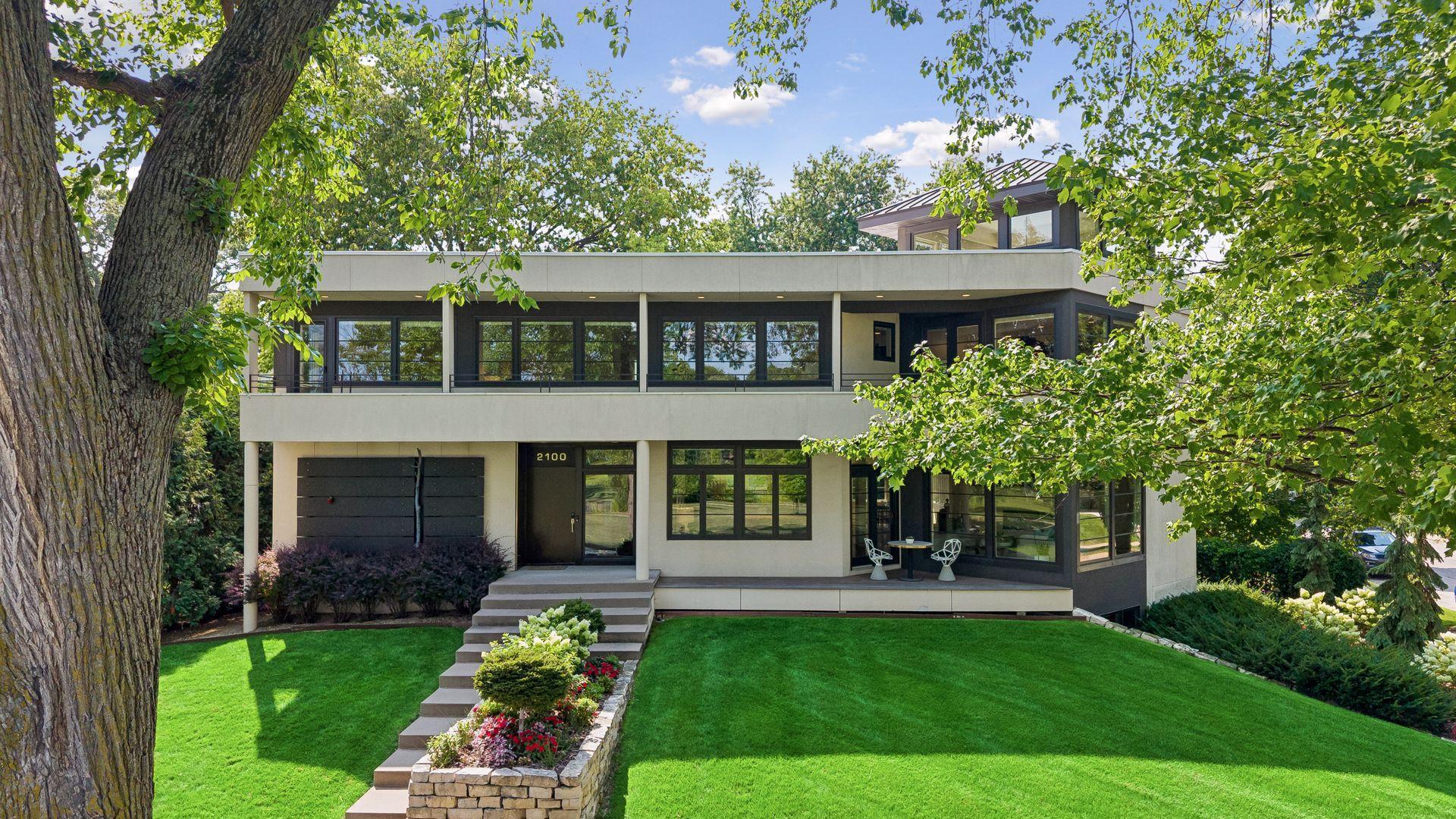 View of Residential at 2100 Lake Of The Isles Parkway, Minneapolis MN 55405, Minneapolis (3 of 76) - Mike Wilen | Minnesota Team Real Estate