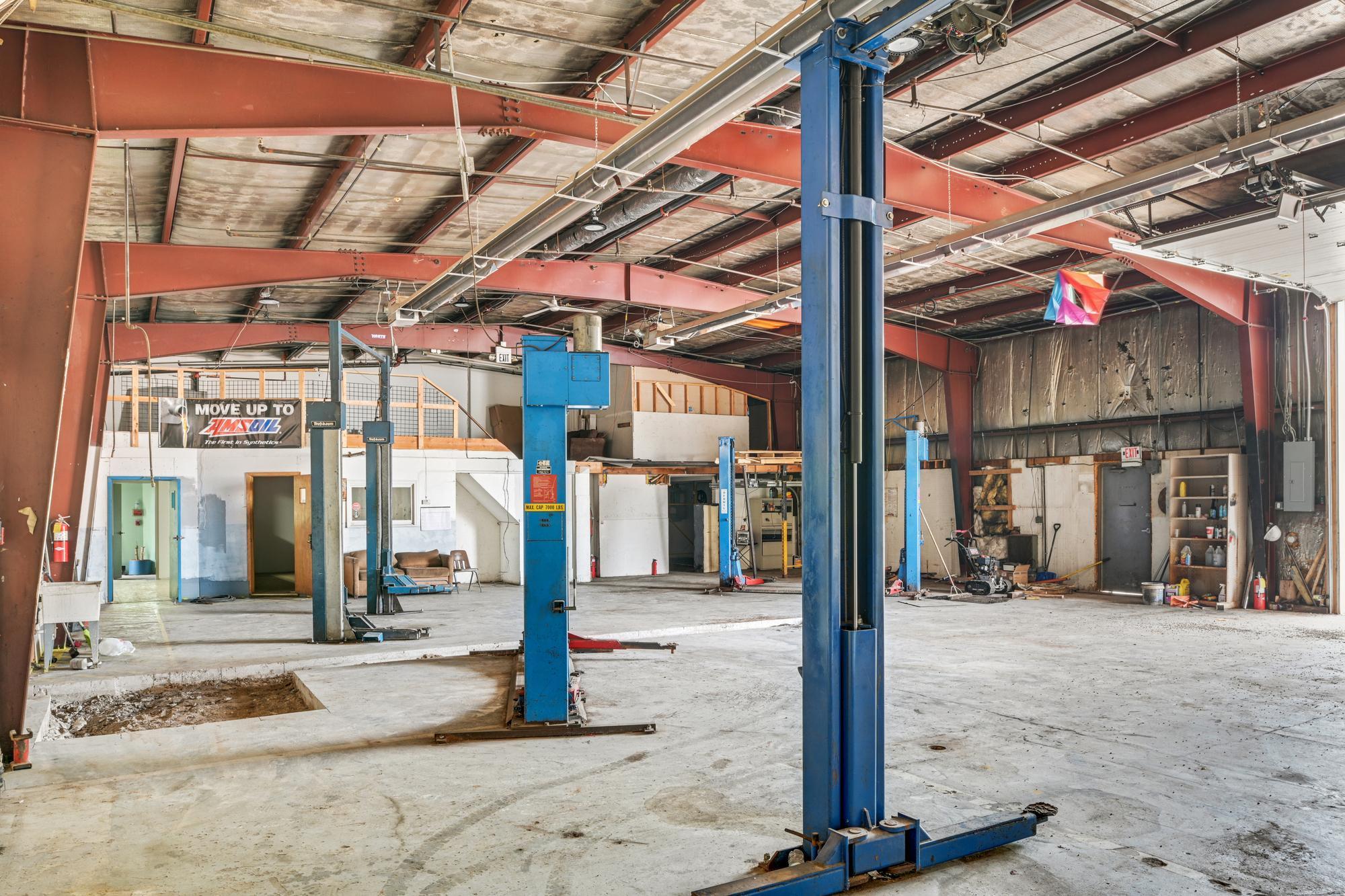 View of Commercial Sale at 3050 Coon Rapids Boulevard, Coon Rapids MN 55433, Coon Rapids (27 of 43) - Mike Wilen | Minnesota Team Real Estate