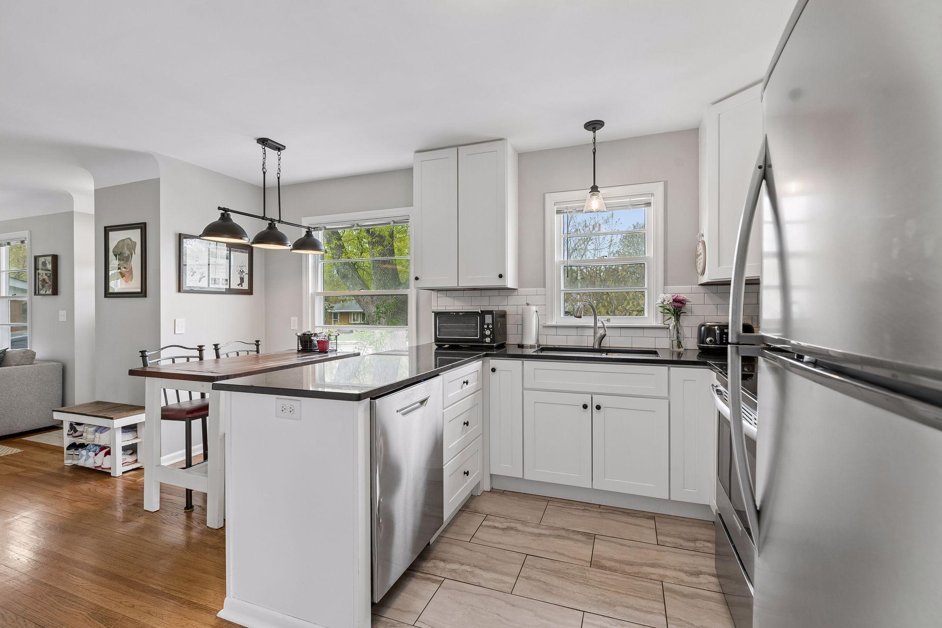 View of Residential at 5523 Girard Avenue, Minneapolis MN 55419, Minneapolis (10 of 39) - Mike Wilen | Minnesota Team Real Estate