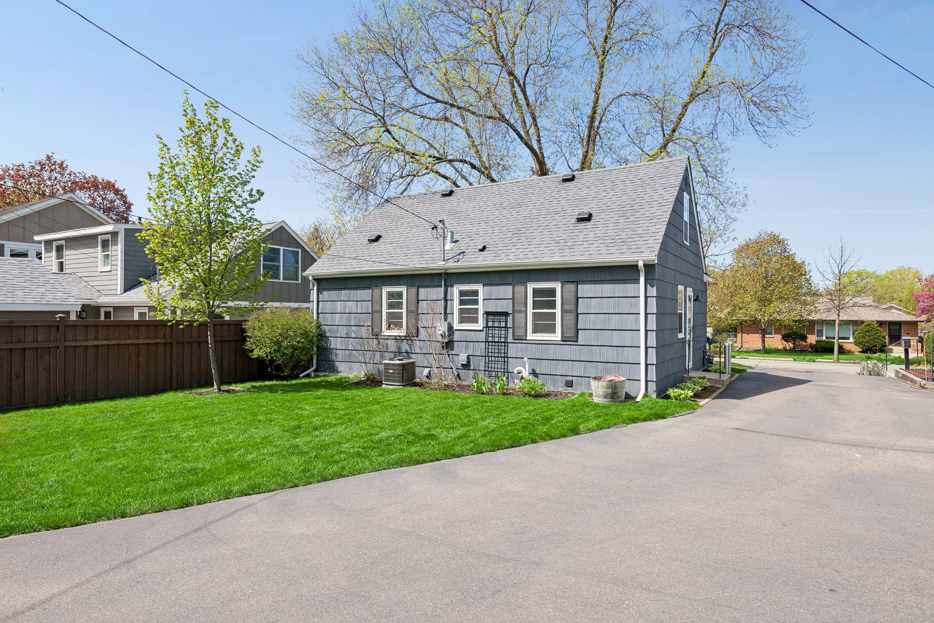 View of Residential at 5523 Girard Avenue, Minneapolis MN 55419, Minneapolis (32 of 39) - Mike Wilen | Minnesota Team Real Estate