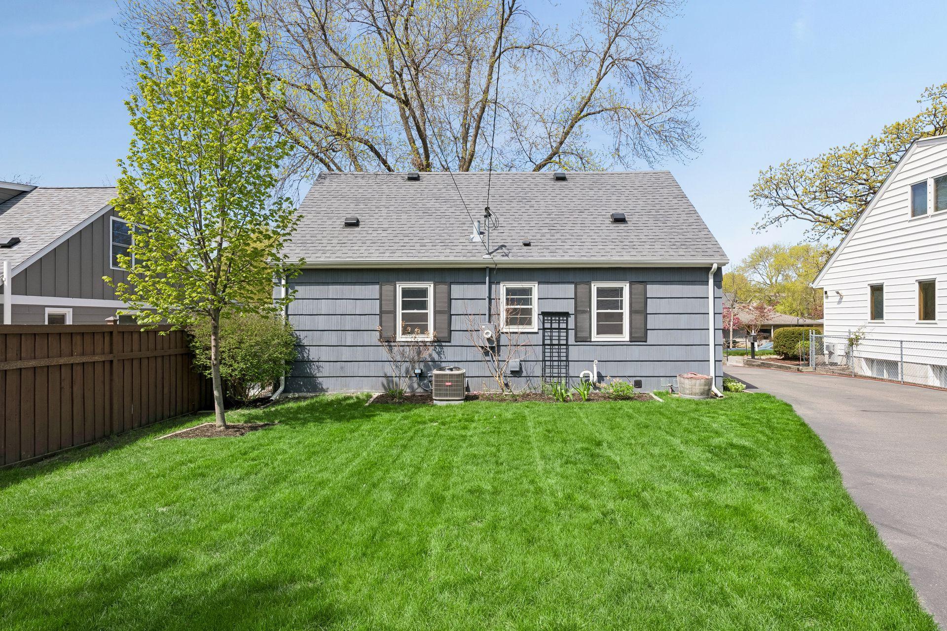 View of Residential at 5523 Girard Avenue, Minneapolis MN 55419, Minneapolis (31 of 39) - Mike Wilen | Minnesota Team Real Estate