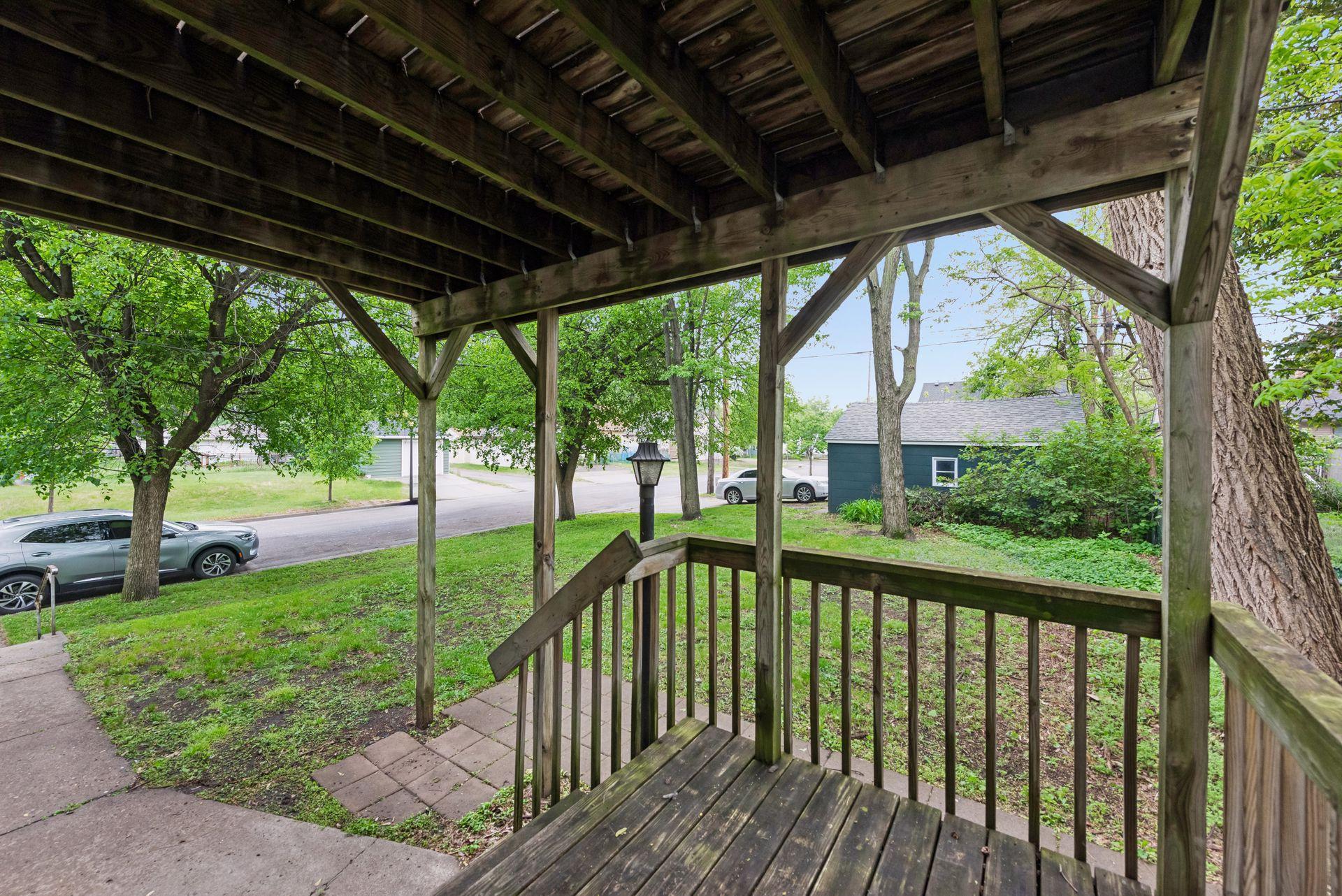 View of Residential at 1282 Hewitt Ave, Saint Paul MN 55104, Saint Paul (40 of 45) - Mike Wilen | Minnesota Team Real Estate
