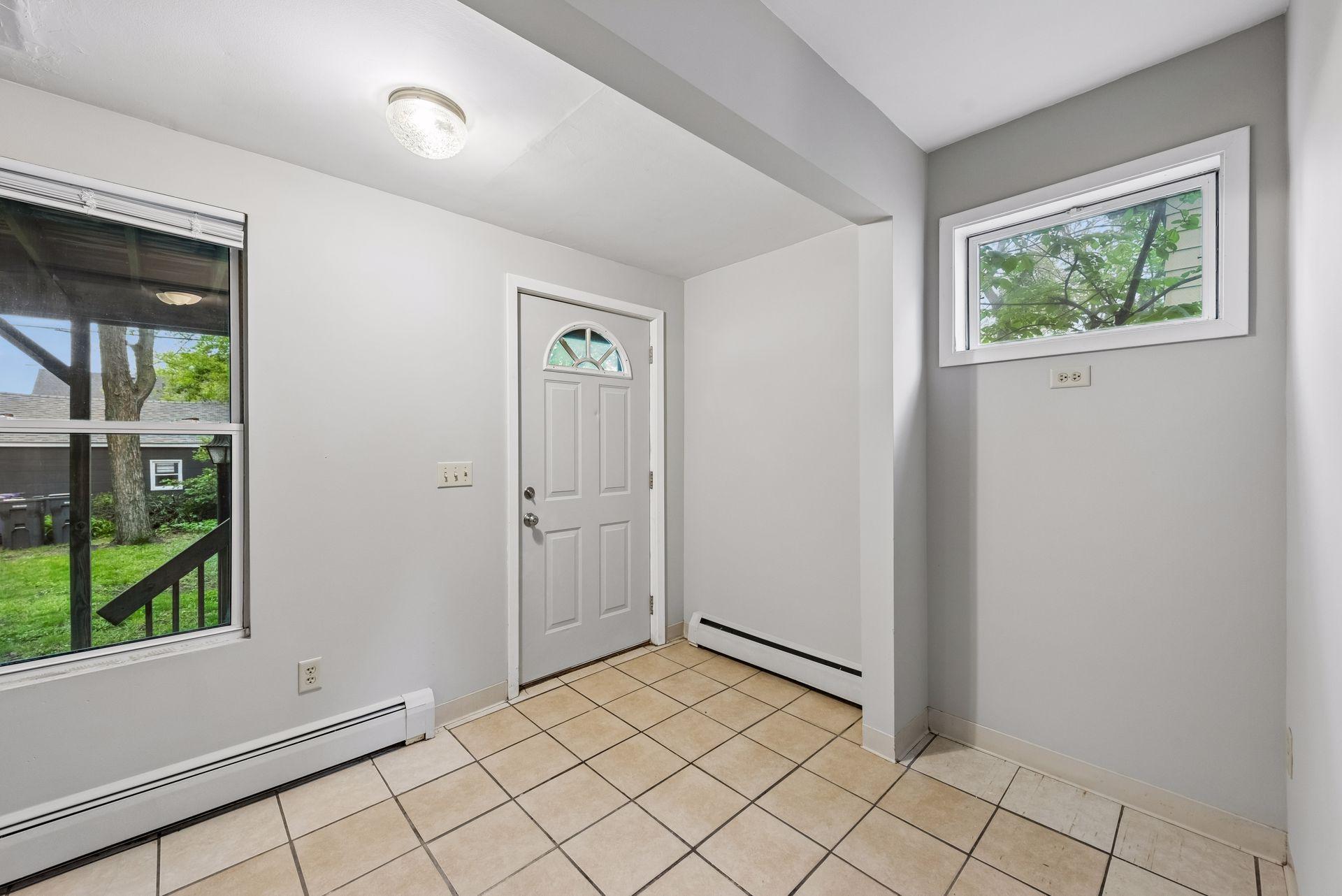 View of Residential at 1282 Hewitt Ave, Saint Paul MN 55104, Saint Paul (16 of 45) - Mike Wilen | Minnesota Team Real Estate