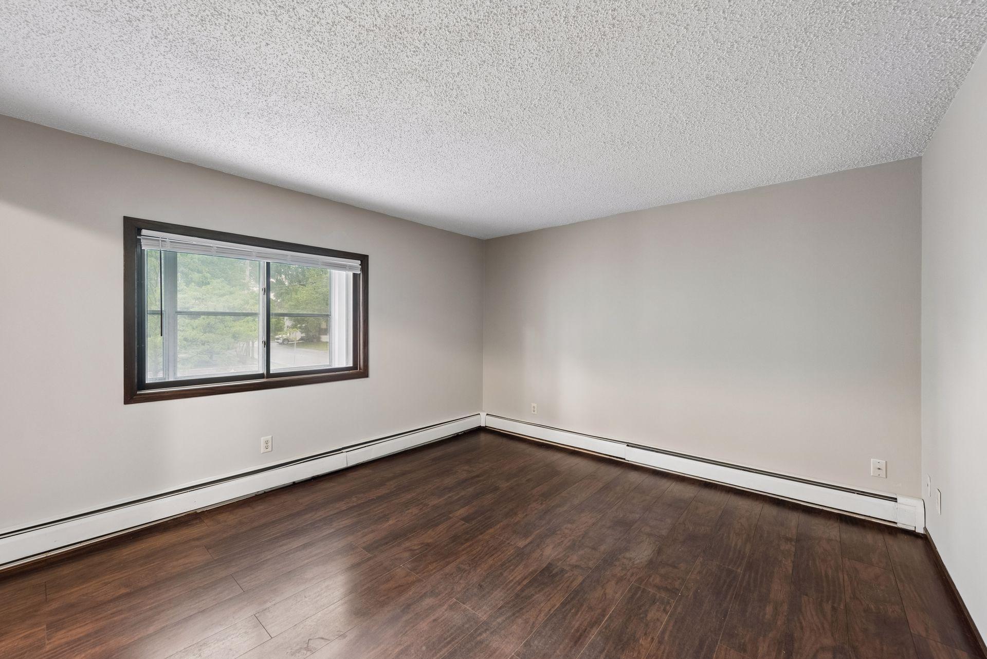 View of Residential at 1282 Hewitt Ave, Saint Paul MN 55104, Saint Paul (10 of 45) - Mike Wilen | Minnesota Team Real Estate