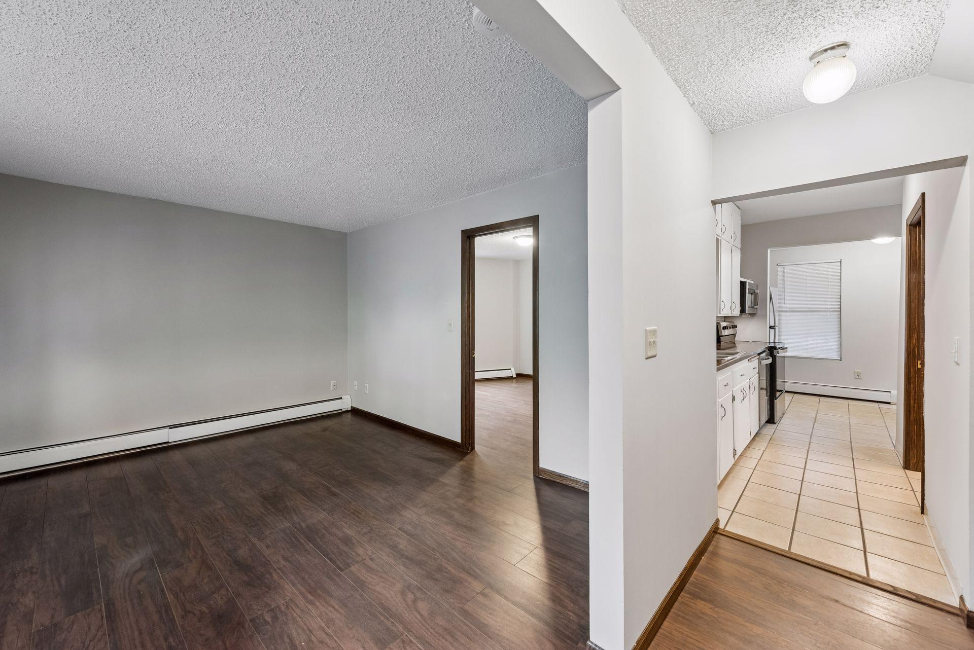View of Residential at 1282 Hewitt Ave, Saint Paul MN 55104, Saint Paul (8 of 45) - Mike Wilen | Minnesota Team Real Estate