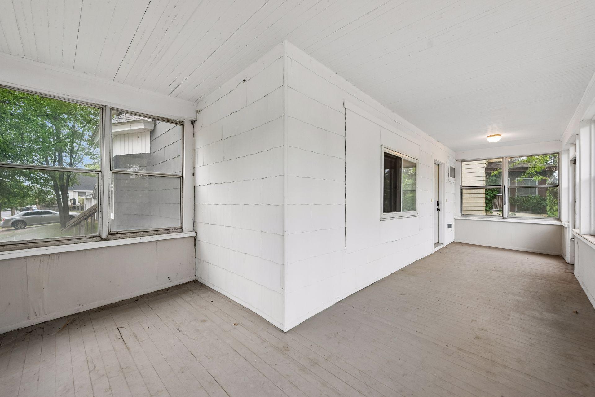 View of Residential at 1282 Hewitt Ave, Saint Paul MN 55104, Saint Paul (6 of 45) - Mike Wilen | Minnesota Team Real Estate