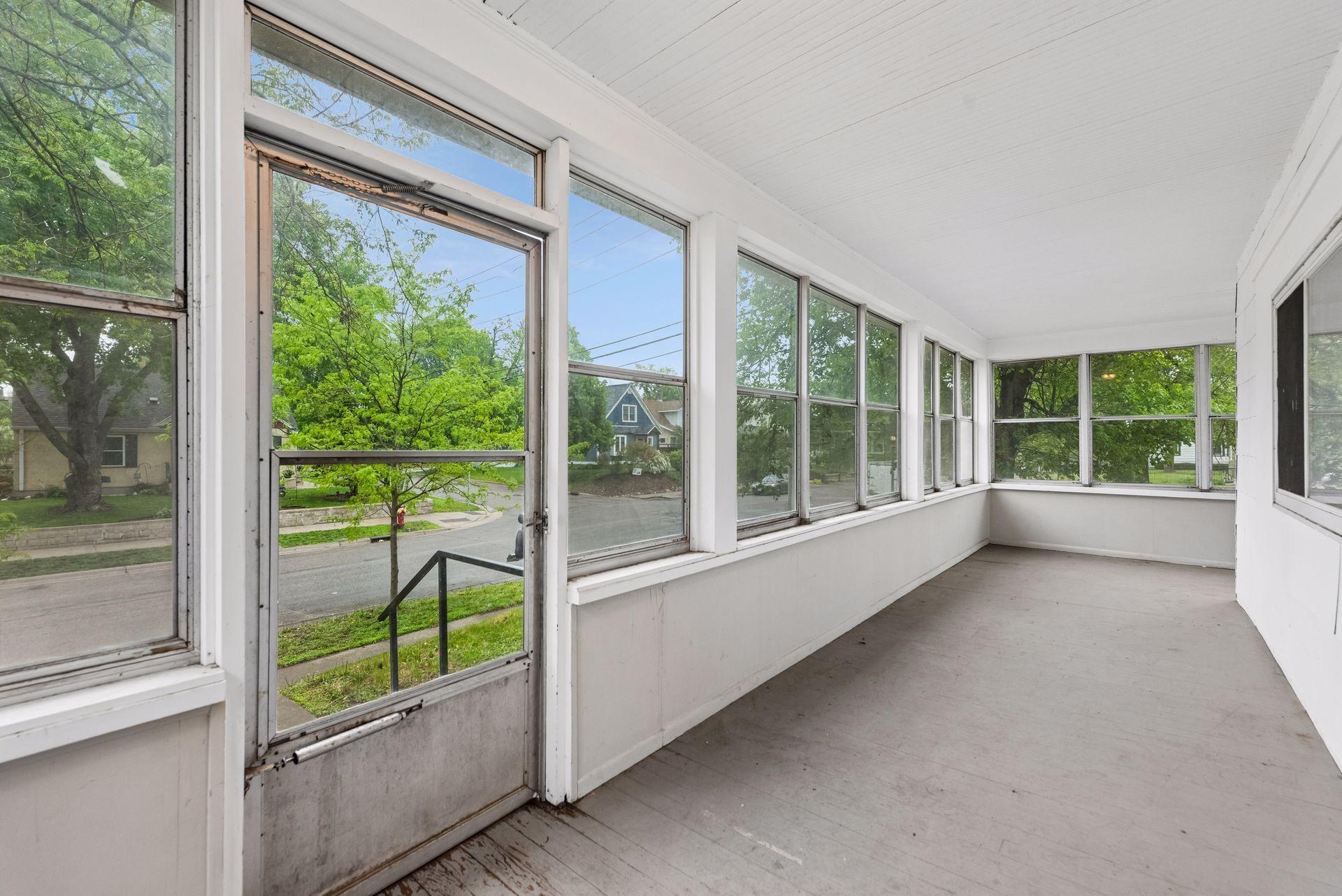 View of Residential at 1282 Hewitt Ave, Saint Paul MN 55104, Saint Paul (5 of 45) - Mike Wilen | Minnesota Team Real Estate