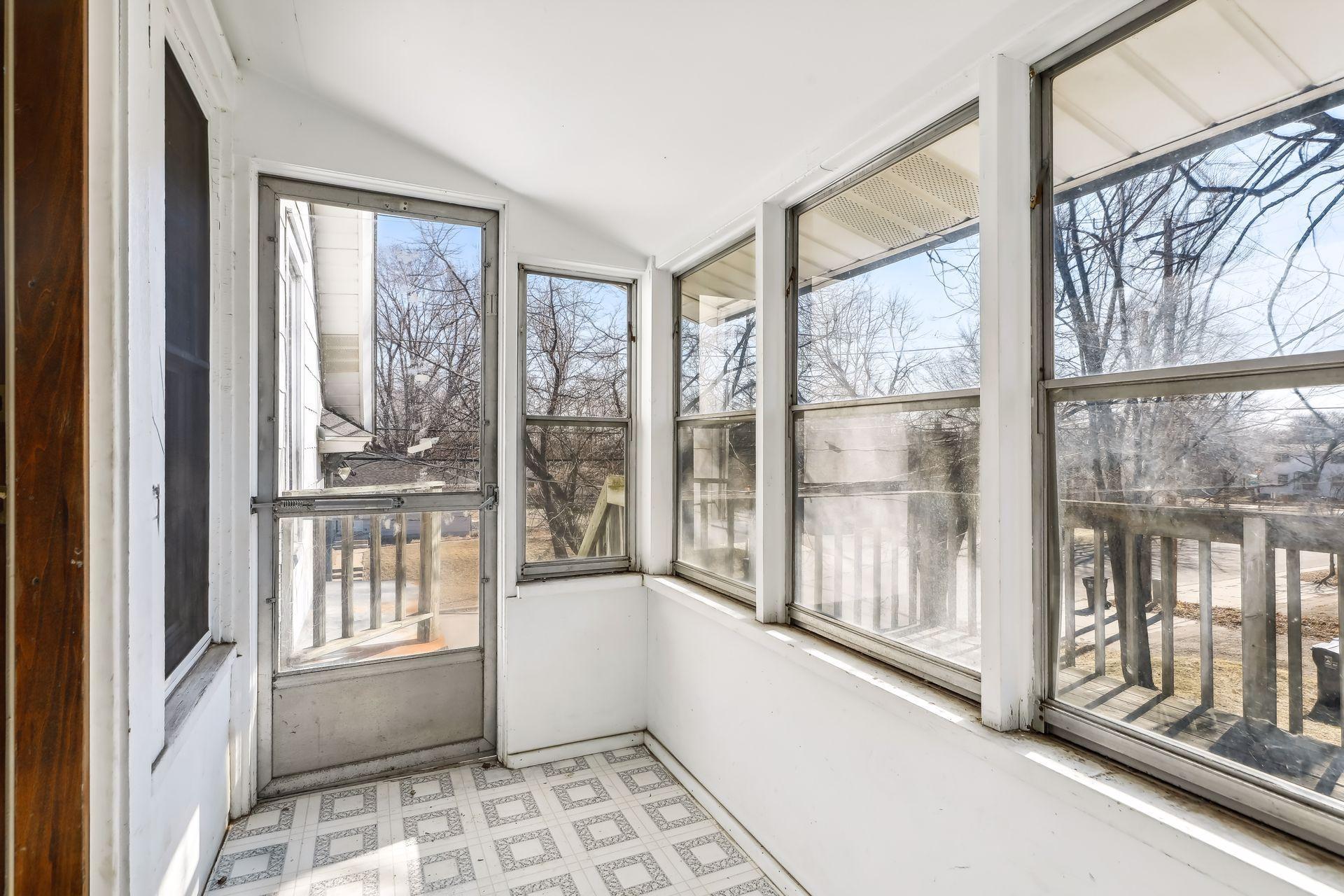 View of Residential at 1282 Hewitt Ave, Saint Paul MN 55104, Saint Paul (36 of 45) - Mike Wilen | Minnesota Team Real Estate