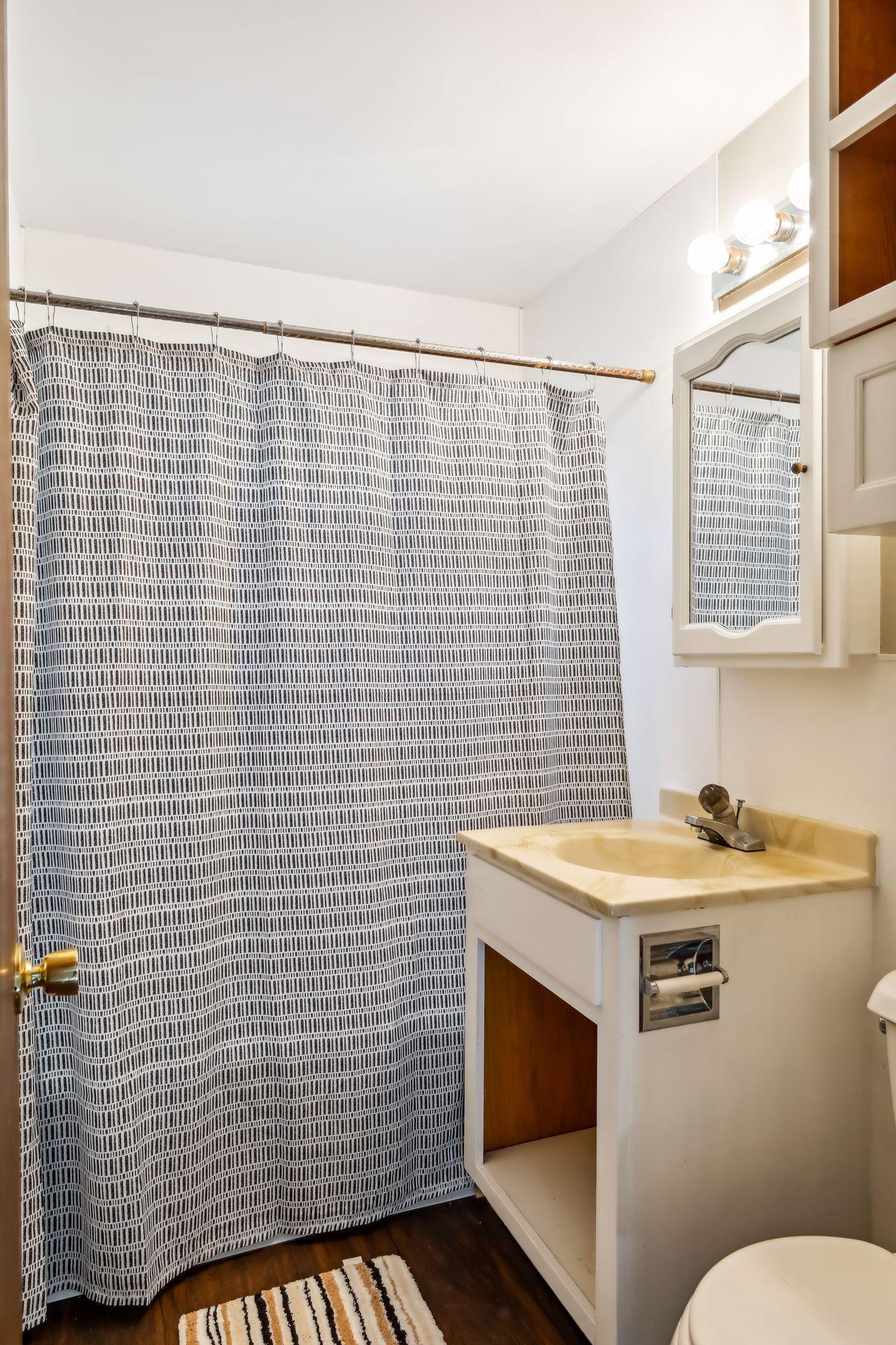 View of Residential at 1282 Hewitt Ave, Saint Paul MN 55104, Saint Paul (28 of 45) - Mike Wilen | Minnesota Team Real Estate