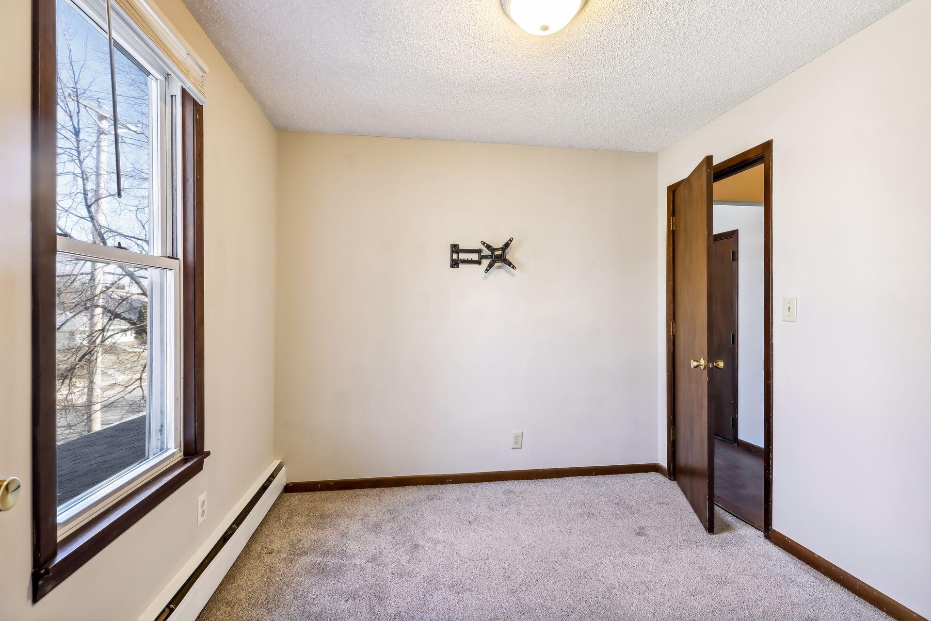 View of Residential at 1282 Hewitt Ave, Saint Paul MN 55104, Saint Paul (26 of 45) - Mike Wilen | Minnesota Team Real Estate