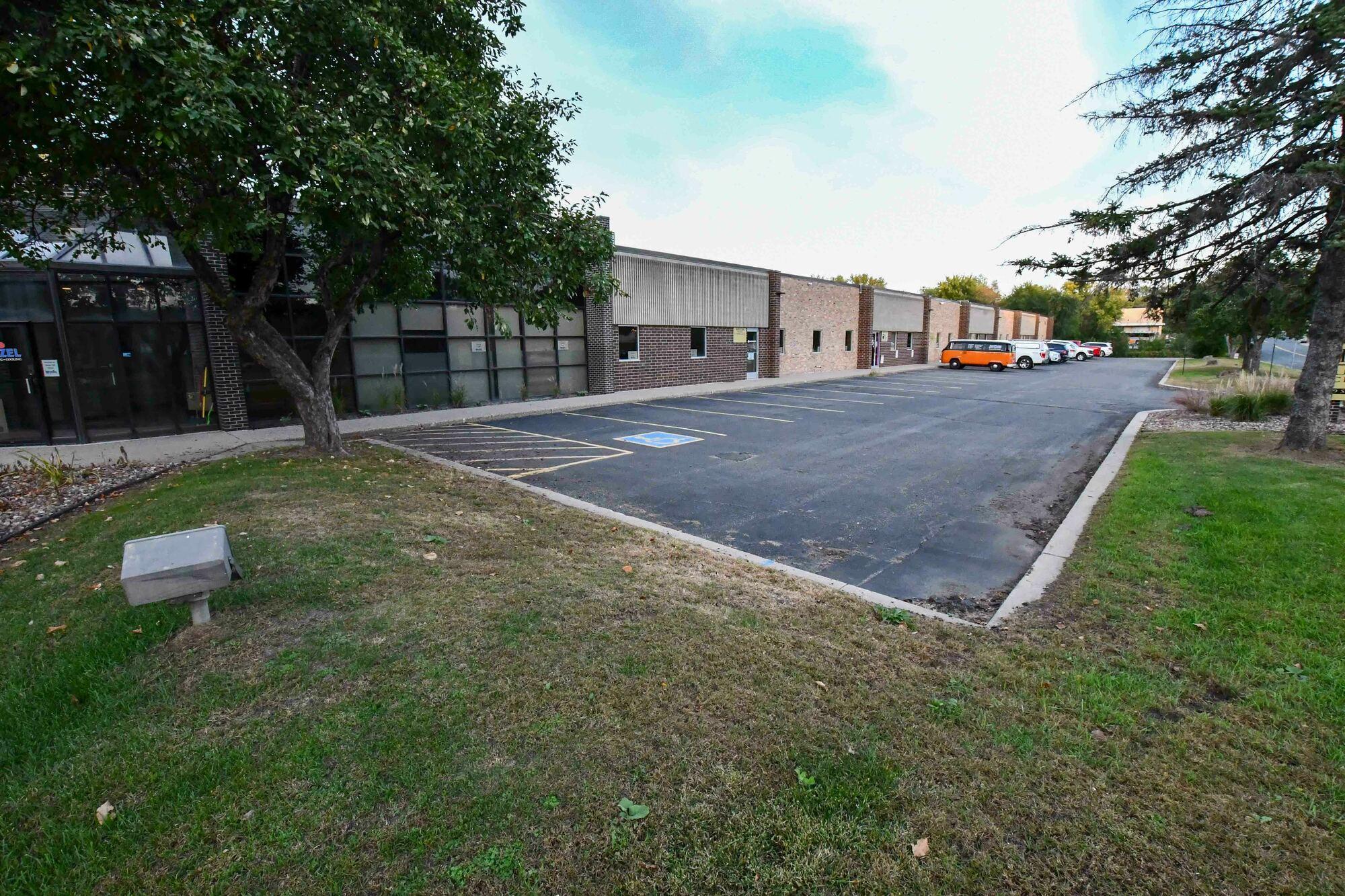 View of Commercial Sale at 1959 Shawnee Road, Eagan MN 55122, Eagan (4 of 19) - Mike Wilen | Minnesota Team Real Estate