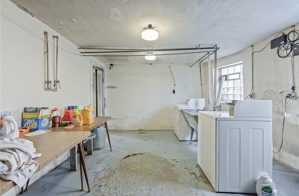 View of Residential Income at 2209 Pleasant Avenue, Minneapolis MN 55404, Minneapolis (38 of 48) - Mike Wilen | Minnesota Team Real Estate