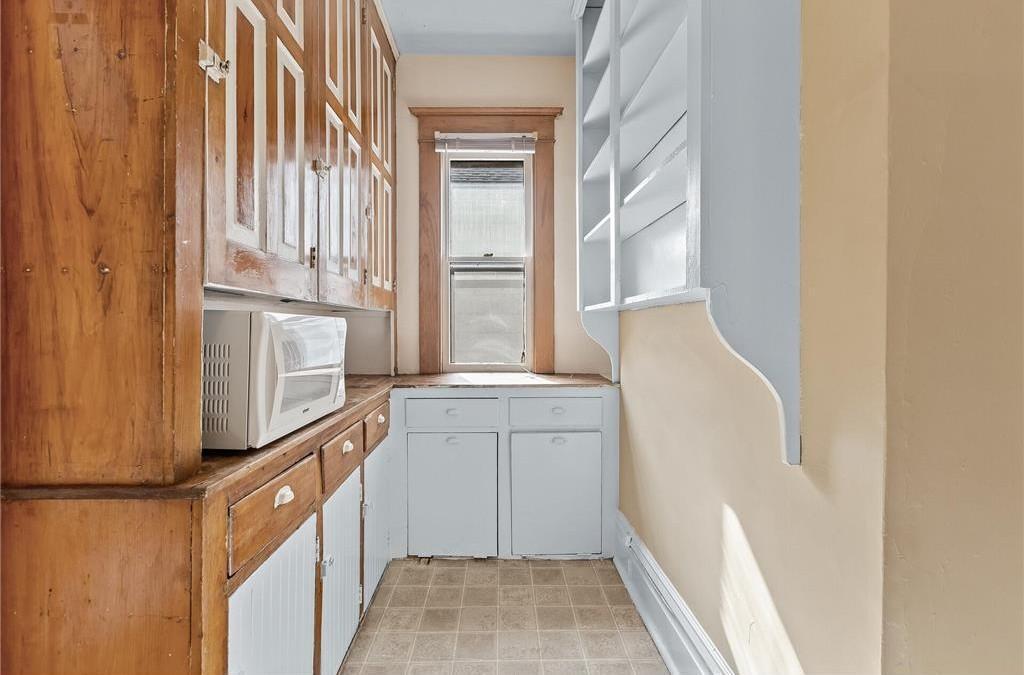 View of Residential Income at 2209 Pleasant Avenue, Minneapolis MN 55404, Minneapolis (17 of 48) - Mike Wilen | Minnesota Team Real Estate