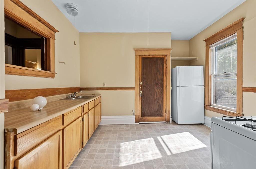 View of Residential Income at 2209 Pleasant Avenue, Minneapolis MN 55404, Minneapolis (16 of 48) - Mike Wilen | Minnesota Team Real Estate