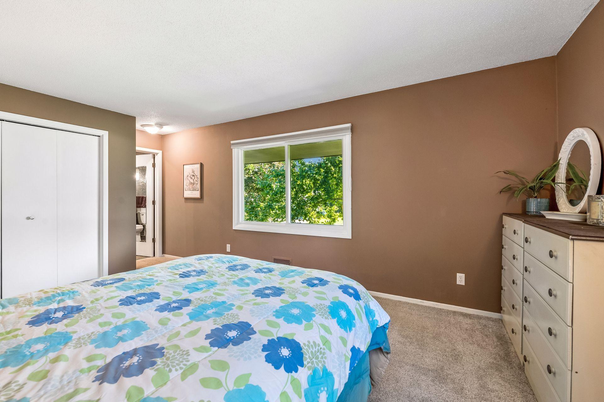 View of Residential at 9400 Toledo Avenue, Bloomington MN 55437, Bloomington (26 of 64) - Mike Wilen | Minnesota Team Real Estate