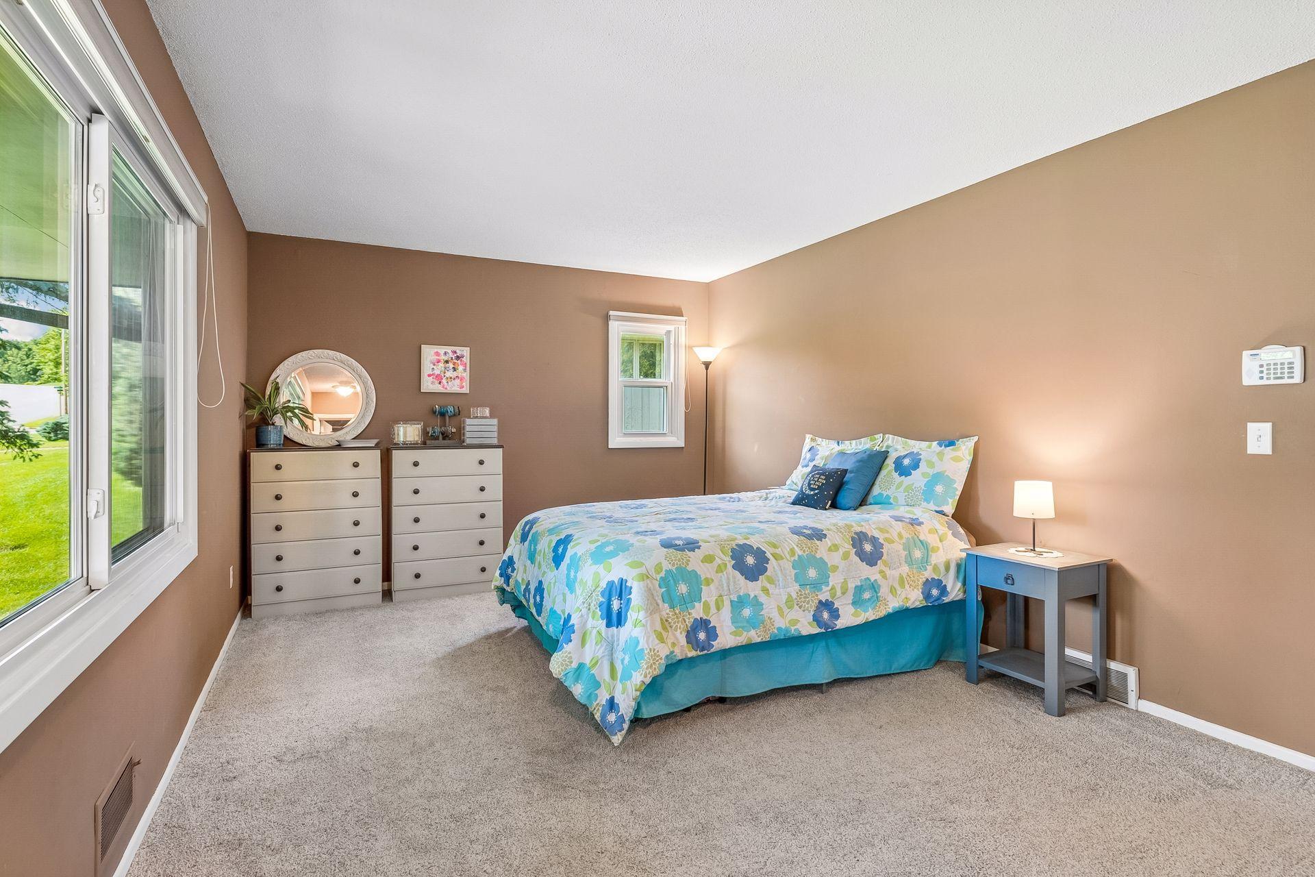 View of Residential at 9400 Toledo Avenue, Bloomington MN 55437, Bloomington (25 of 64) - Mike Wilen | Minnesota Team Real Estate
