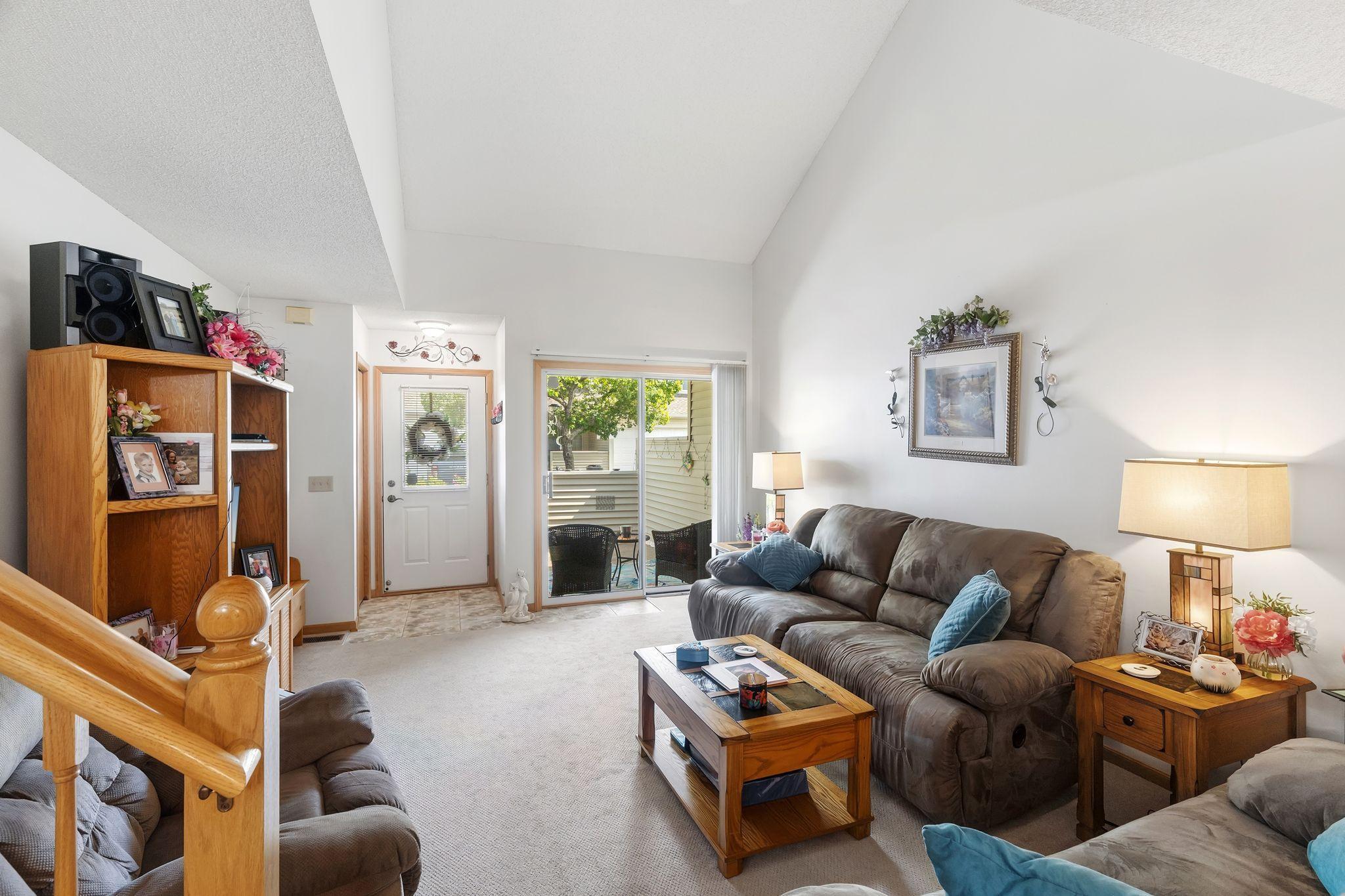 View of Residential at 7036 49th Street, Oakdale MN 55128, Oakdale (6 of 23) - Mike Wilen | Minnesota Team Real Estate