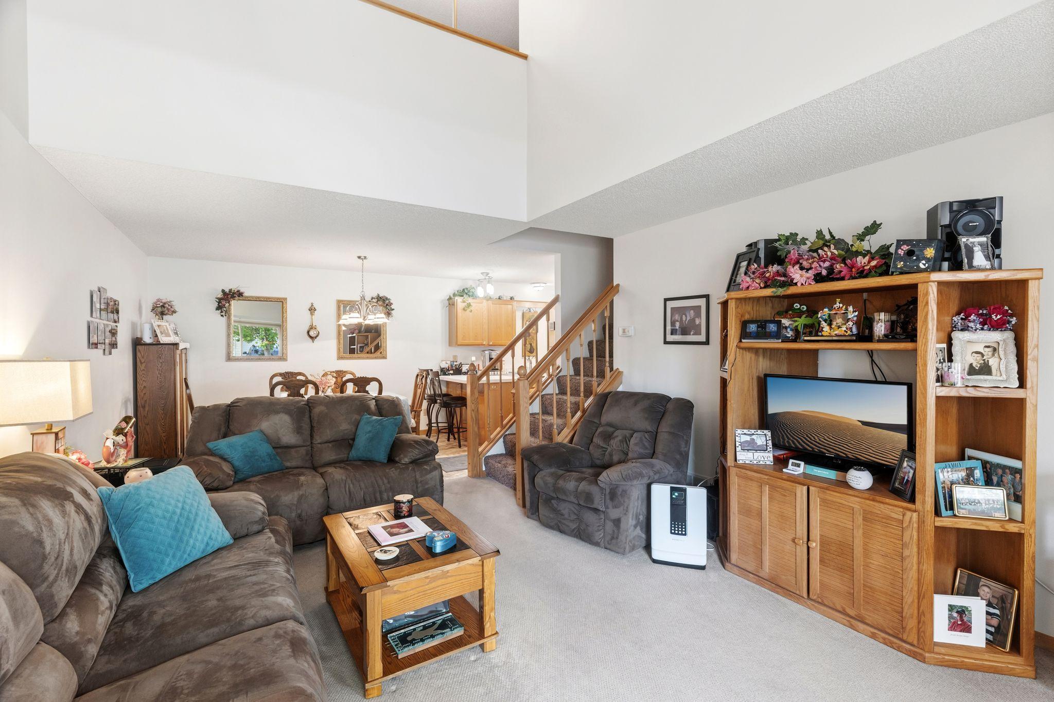 View of Residential at 7036 49th Street, Oakdale MN 55128, Oakdale (5 of 23) - Mike Wilen | Minnesota Team Real Estate