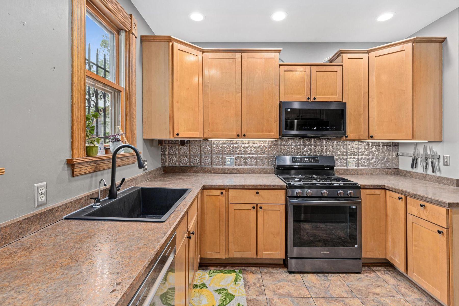 View of Residential at 3139 2nd Avenue, Minneapolis MN 55408, Minneapolis (12 of 32) - Mike Wilen | Minnesota Team Real Estate