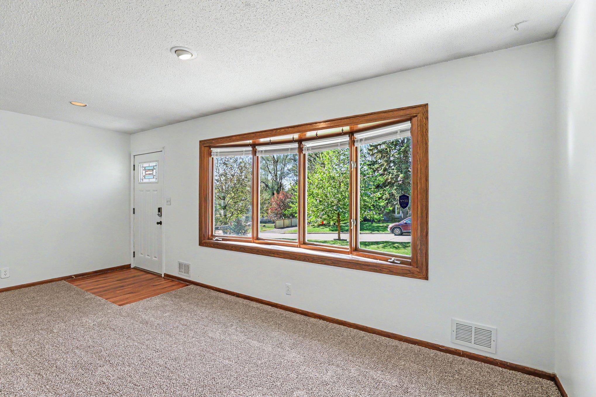 View of Residential at 2050 Farrington Street, Roseville MN 55113, Roseville (4 of 32) - Mike Wilen | Minnesota Team Real Estate