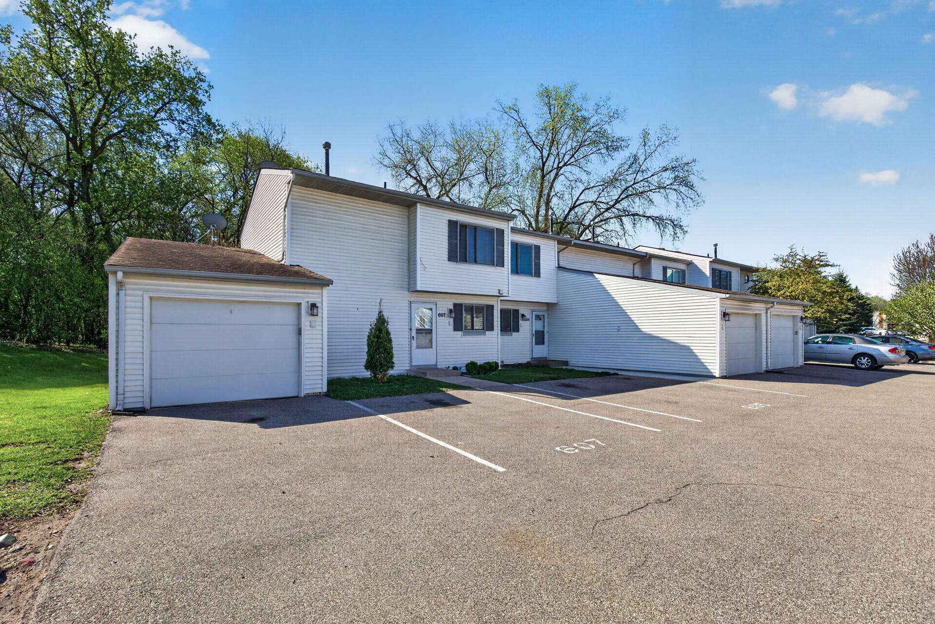 View of Residential at 605 Portland Drive, Burnsville MN 55337, Burnsville (3 of 38) - Mike Wilen | Minnesota Team Real Estate